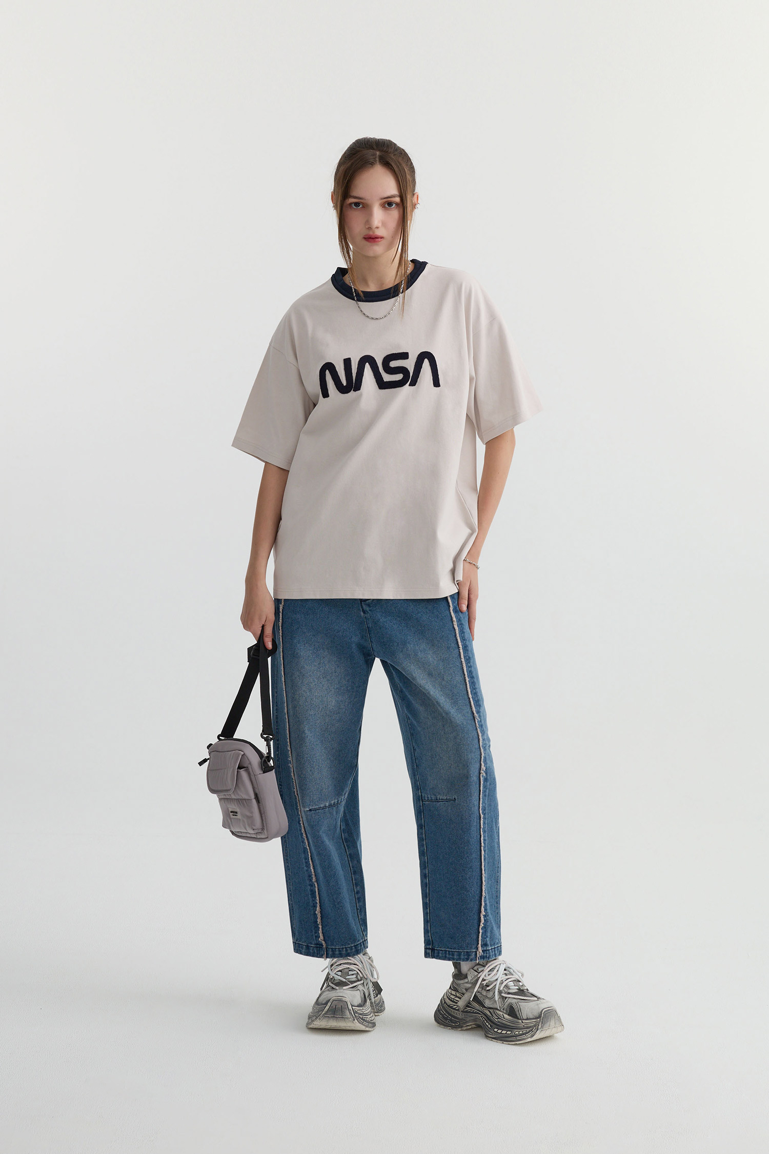 PREMIUM 水洗毛邊牛仔長褲