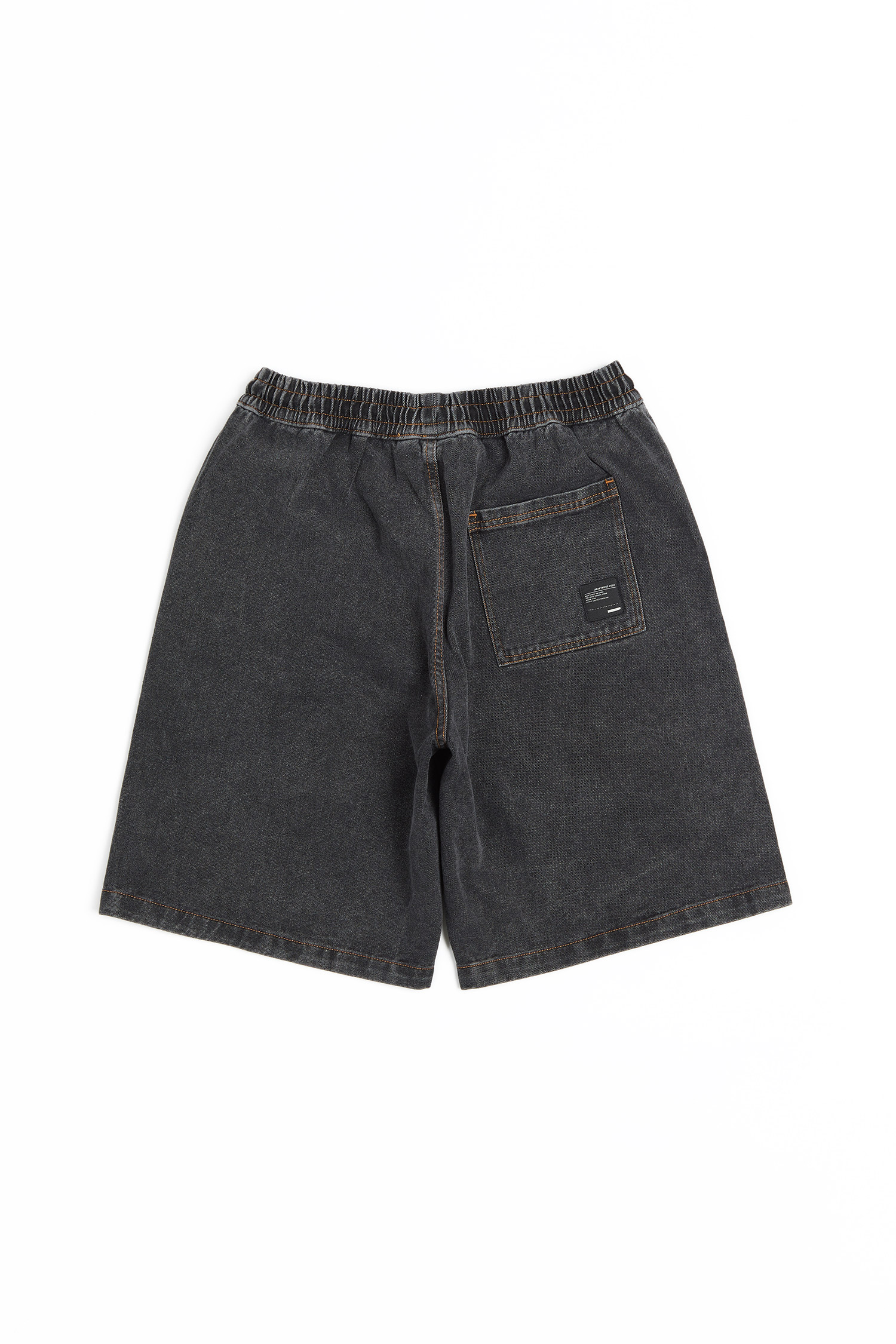 Life8 寬版過膝 刷色短褲