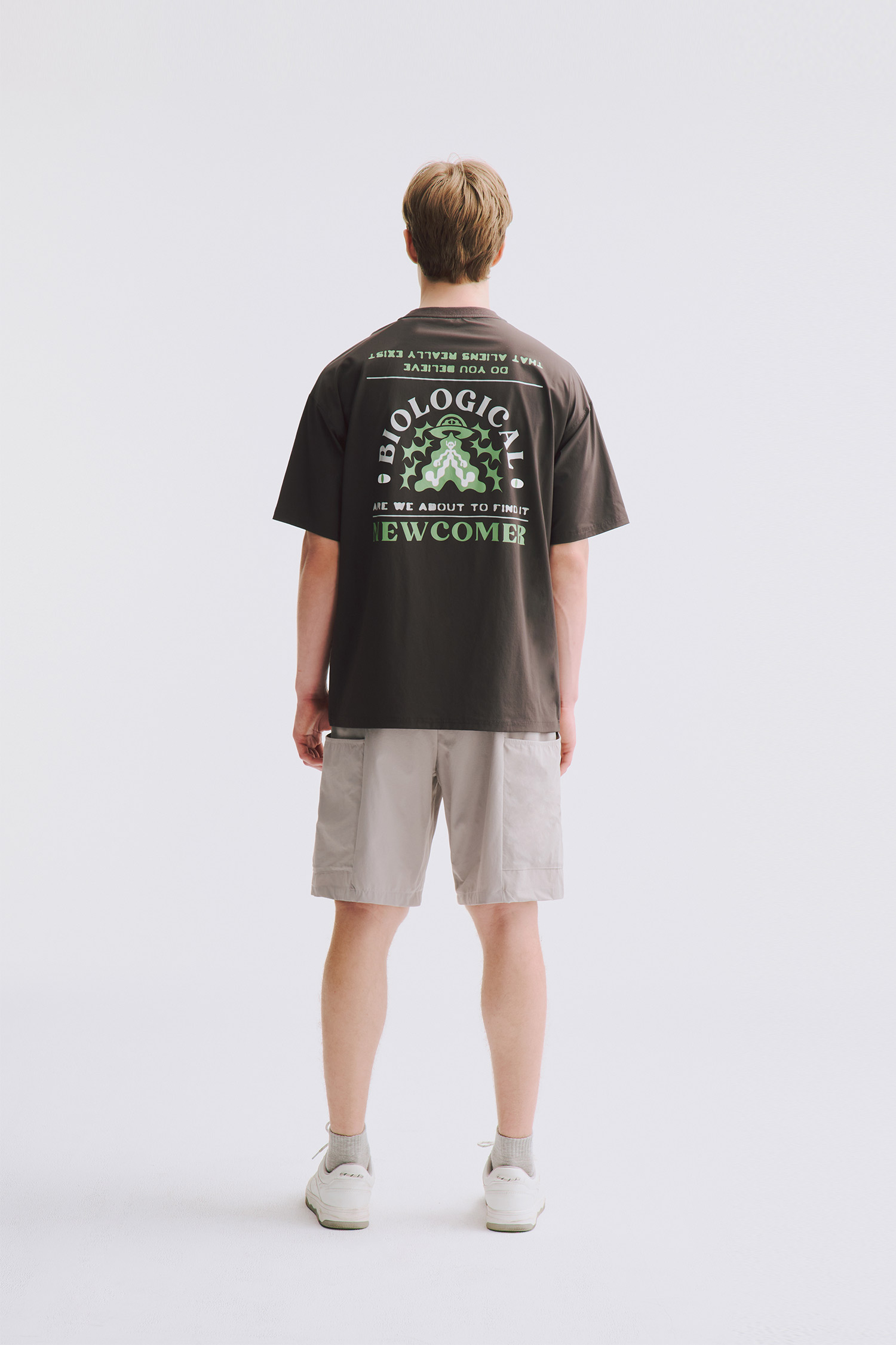 圓弧大口袋 四面彈 短褲