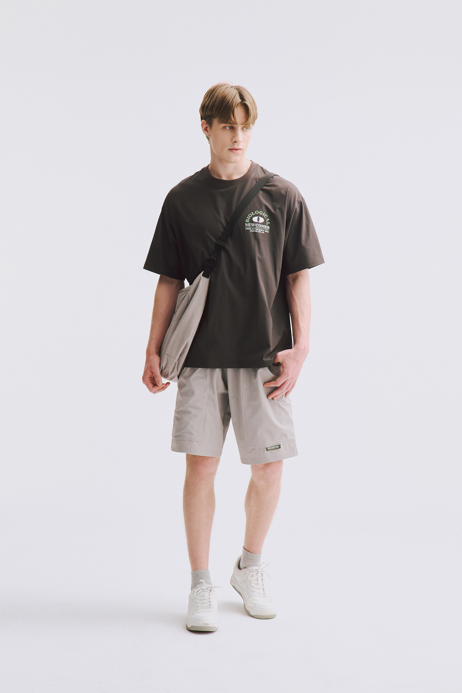 圓弧大口袋 四面彈 短褲