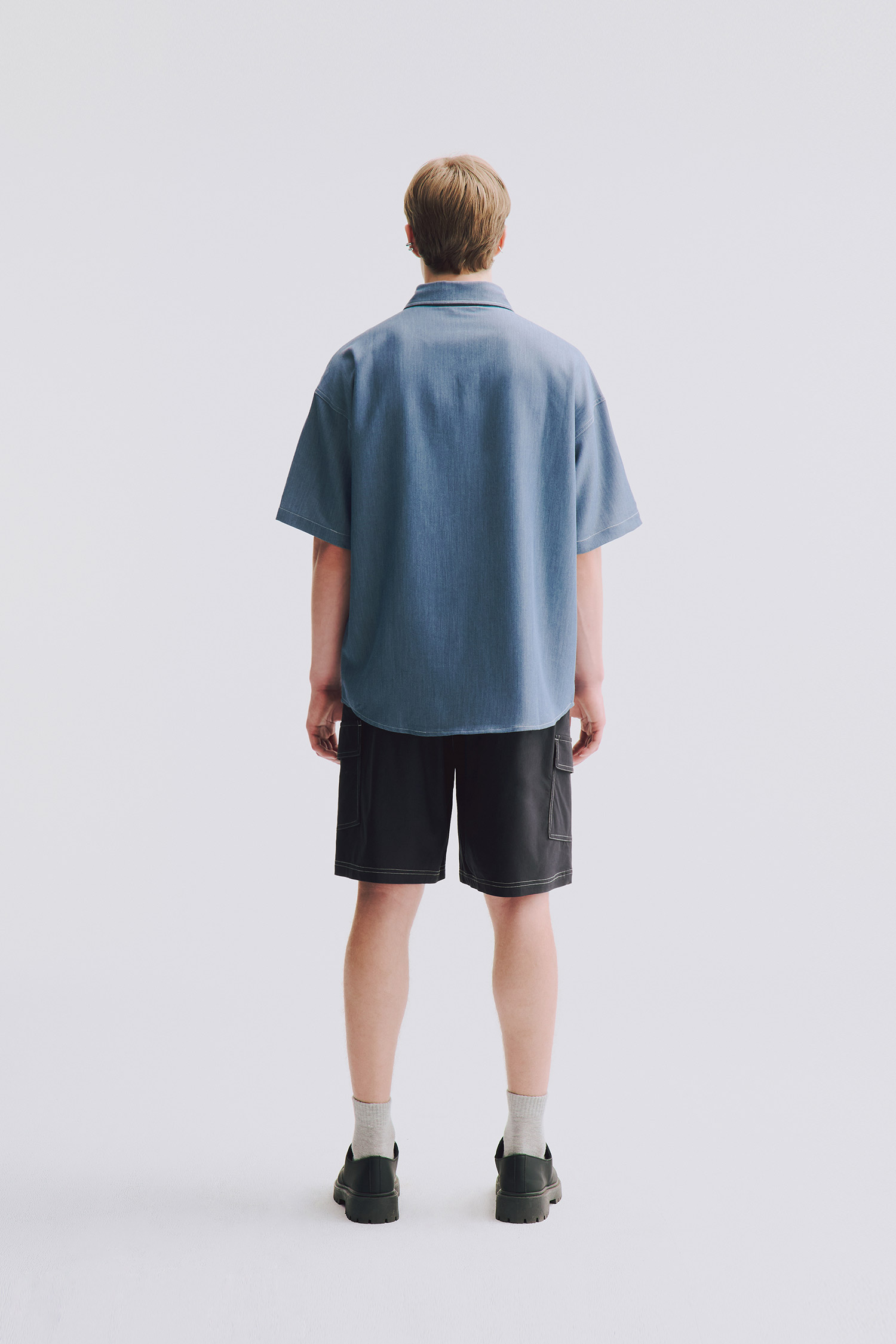 斜摺口袋 冰絲斜紋 短褲