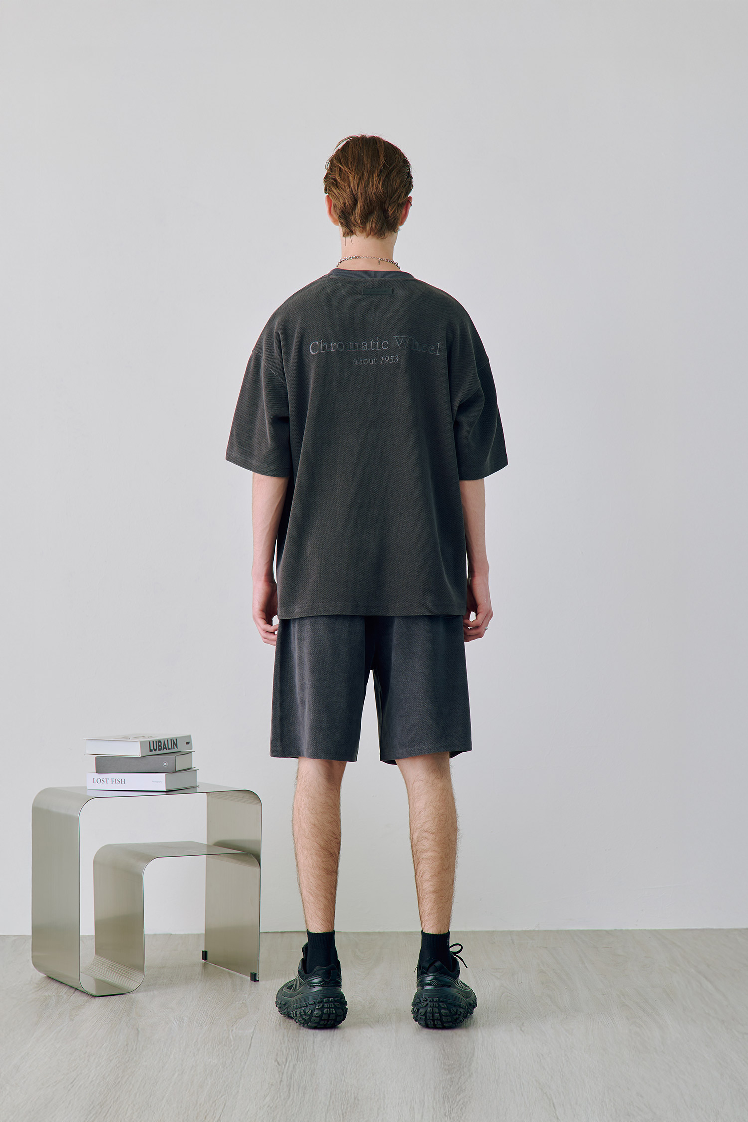 電繡舒適休閒短褲