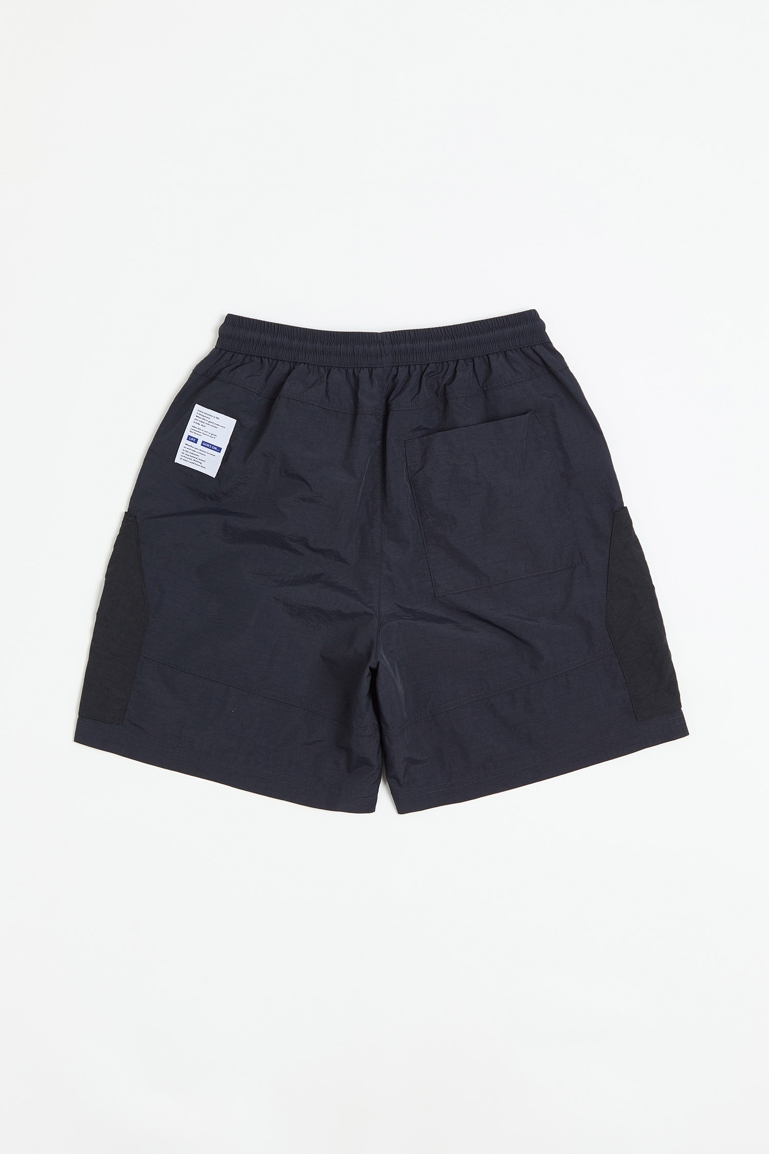 超寬版多口袋 機能短褲