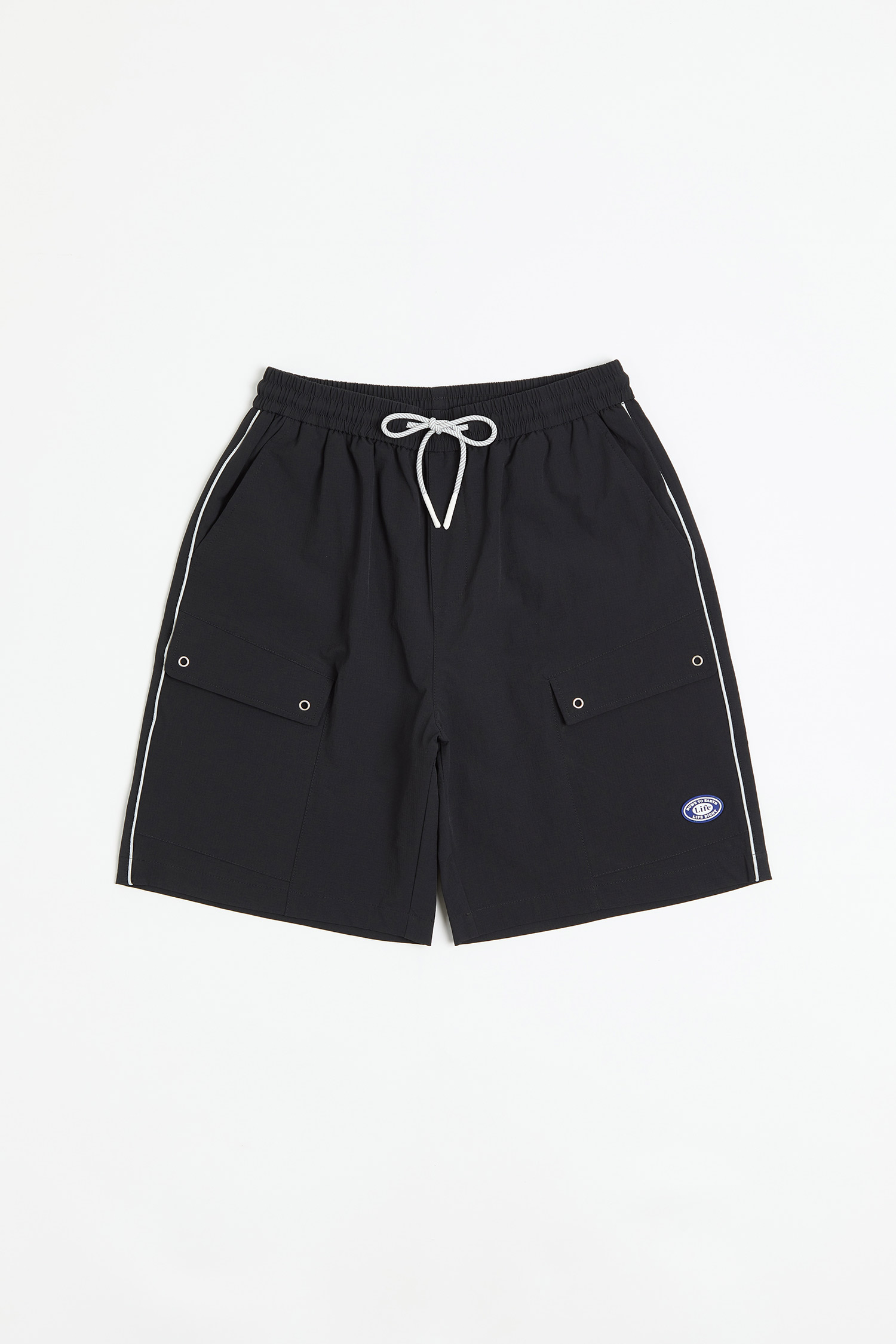 微寬版 口袋造型 機能短褲