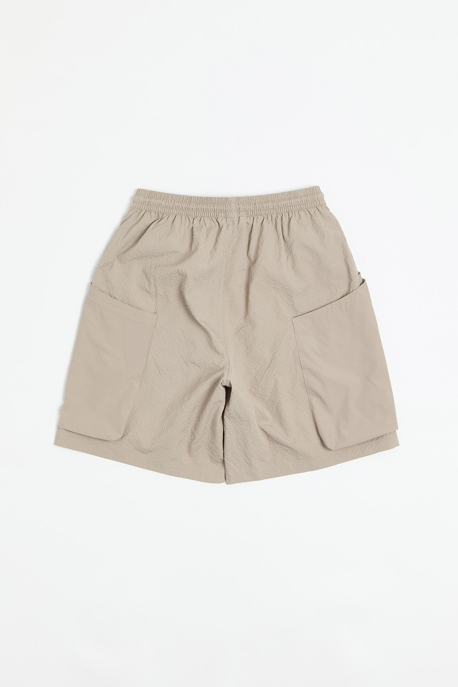 層次結構 異材質拼接短褲