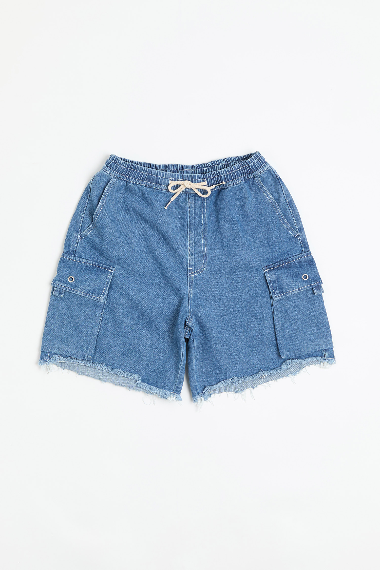 立體口袋 金屬裝飾牛仔短褲