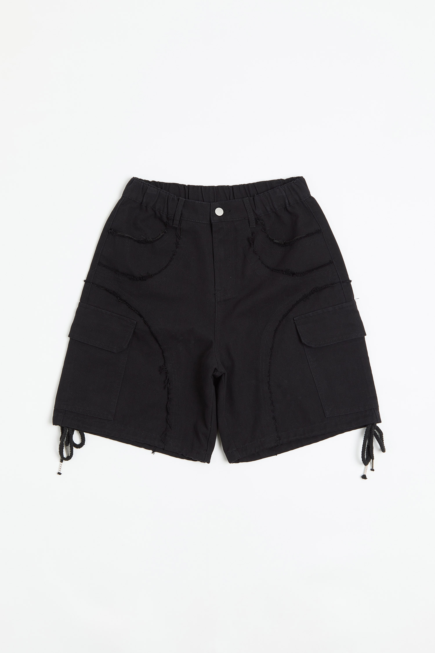 剪接不收邊 抽繩設計短褲