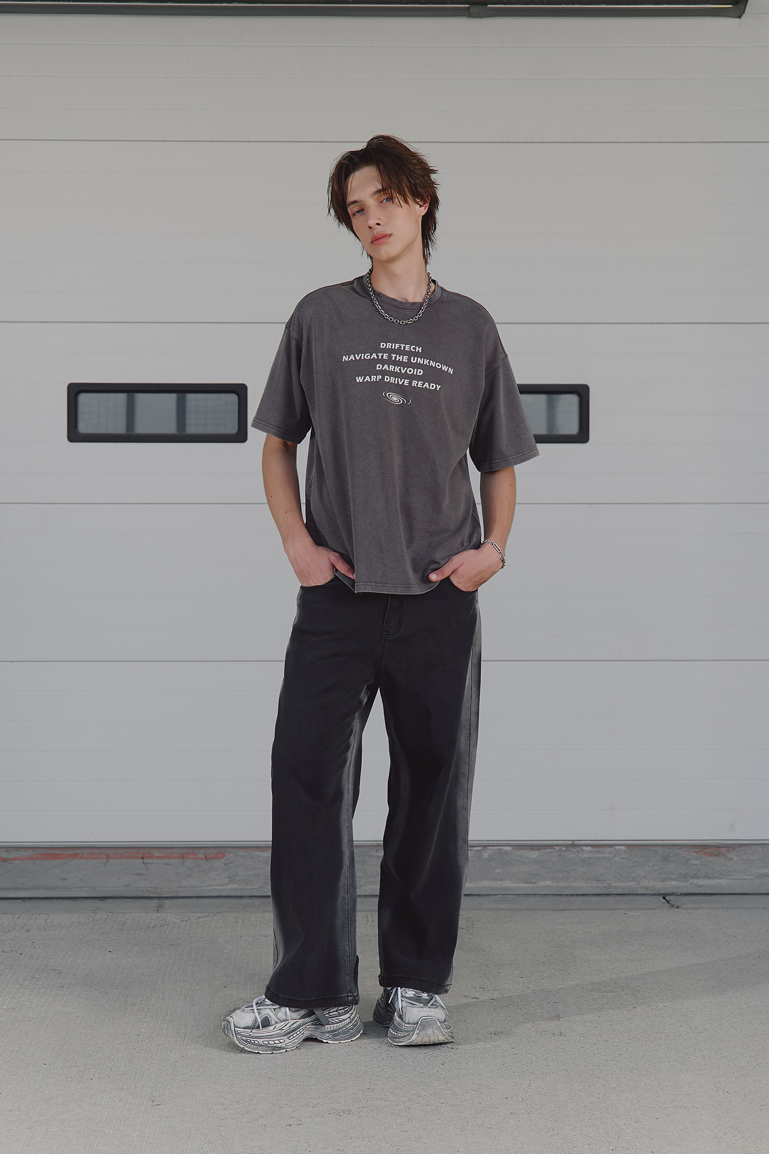 日系刷色 極彈牛仔寬版直筒褲