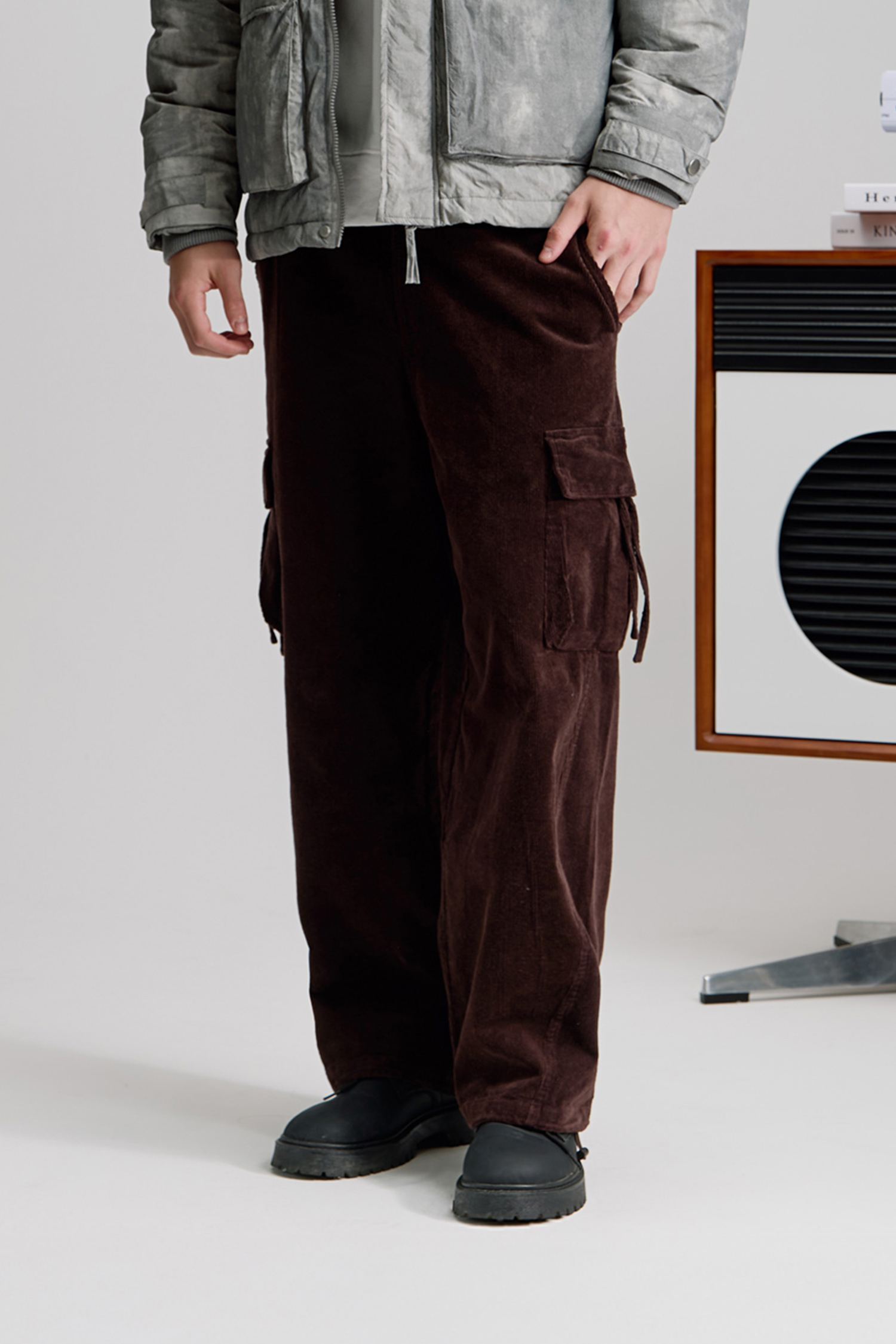 立體解構 厚磅條絨直筒長褲