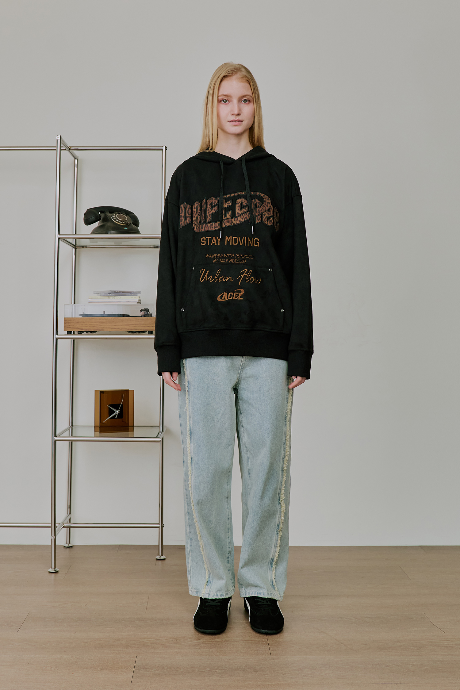 淺色丹寧 毛邊牛仔長褲