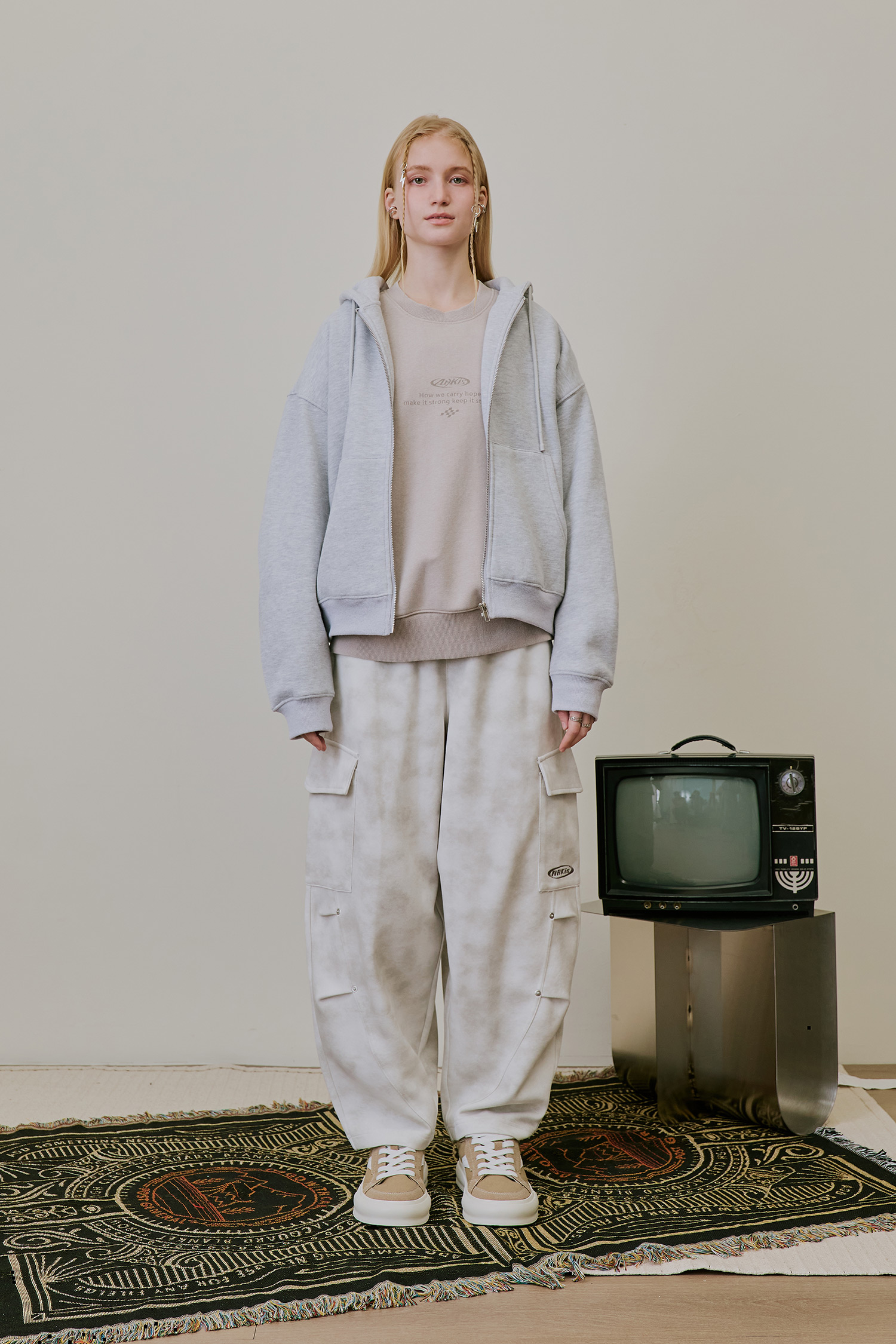 ARKis 渲染彎刀長褲