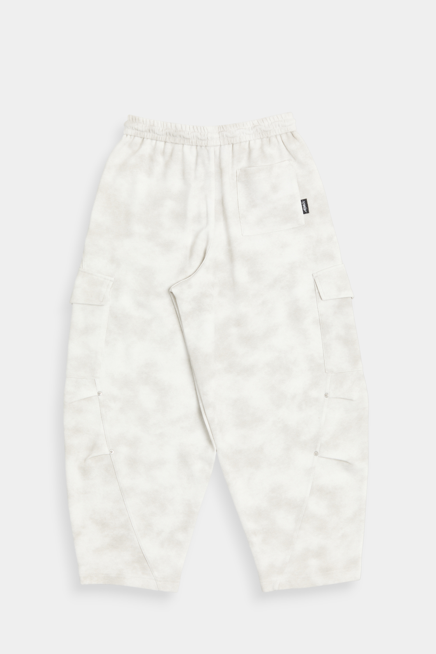 ARKis 渲染彎刀長褲