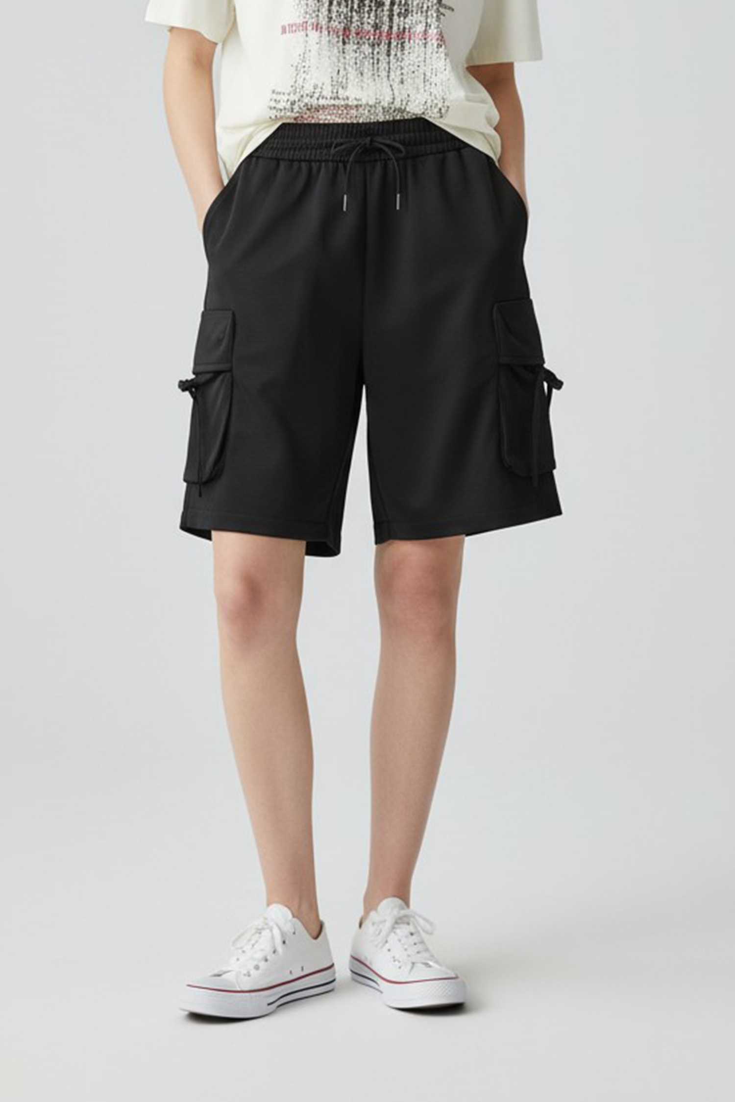 舒適柔軟 工裝口袋短褲(寬版)