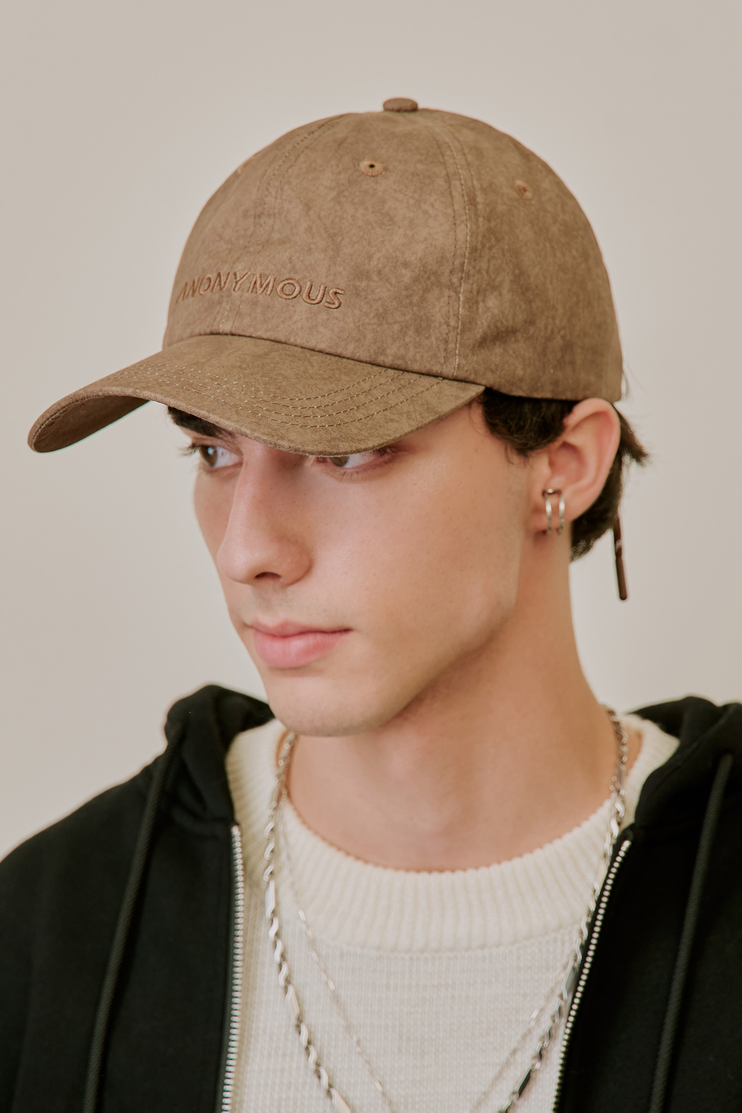 電繡髒髒棒球帽