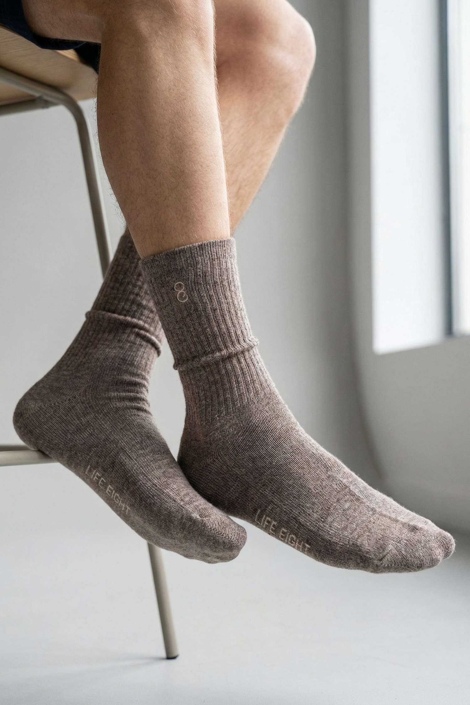 品牌電繡中筒襪