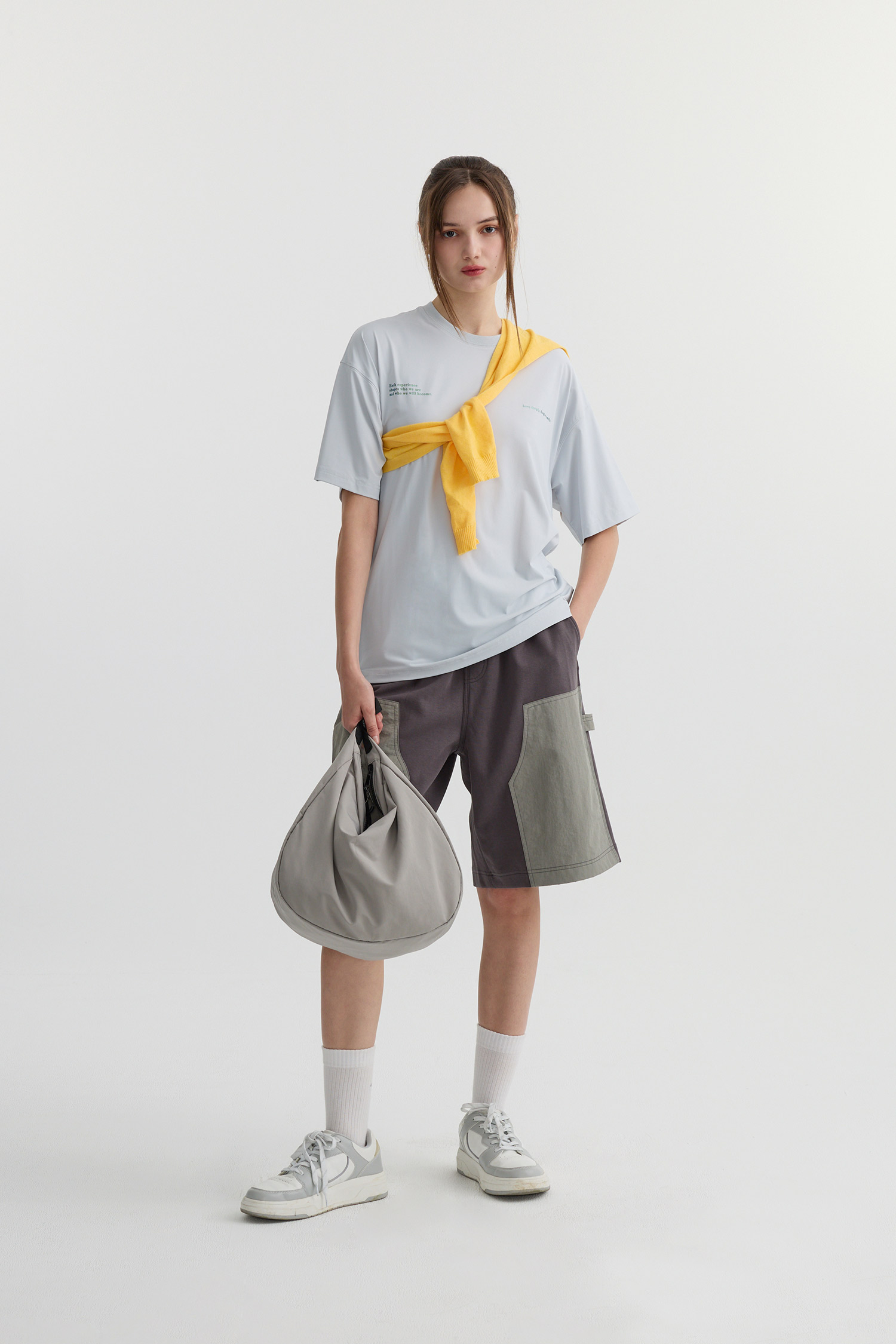 城市悠遊 輕量綁繩斜肩包