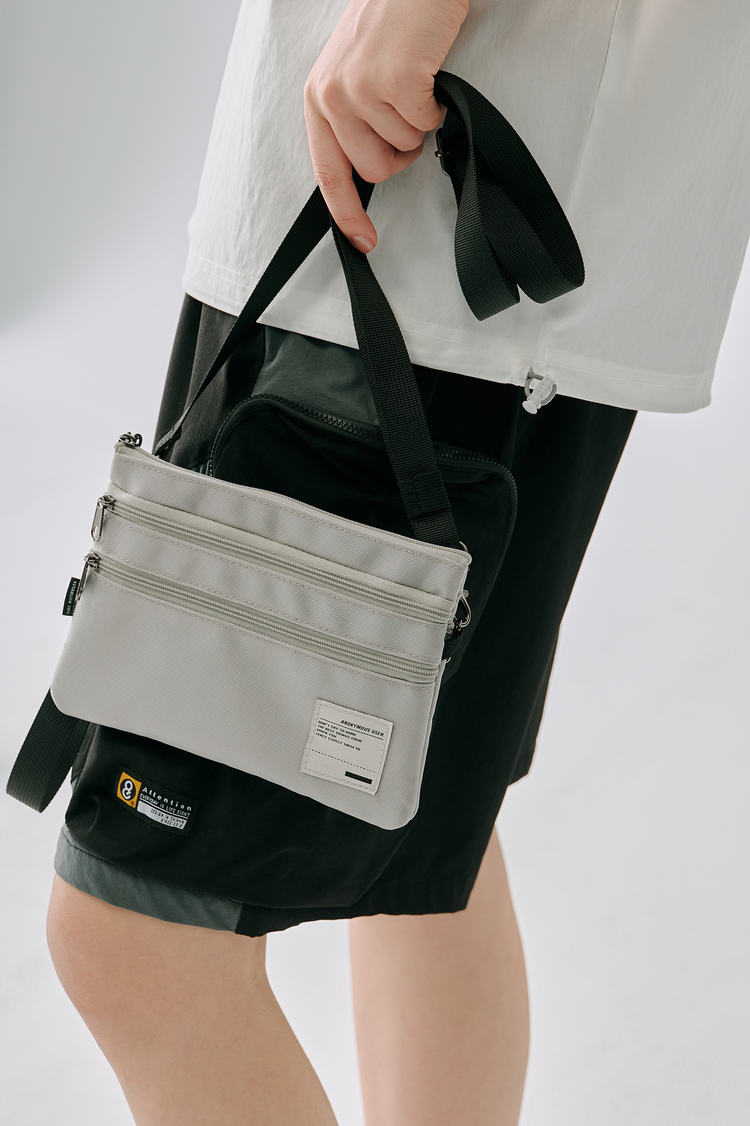 輕快旅行 多用途收納隨身小包