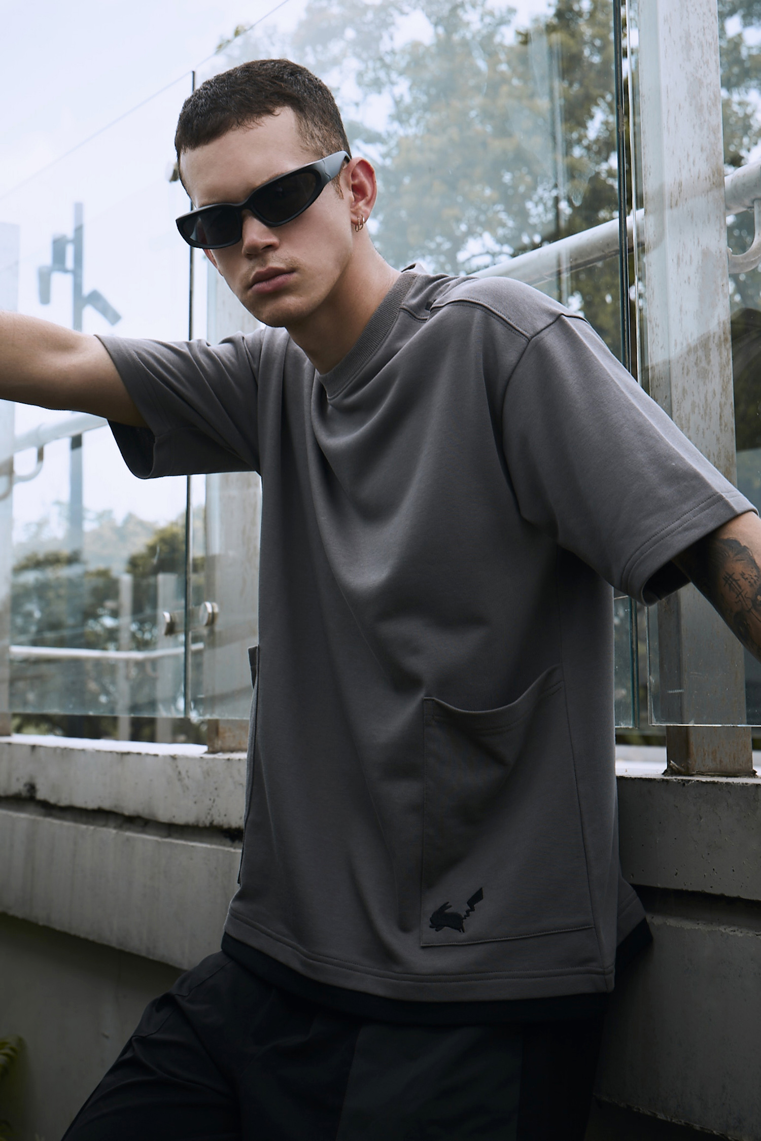 寶可夢 皮卡丘 雙口袋短袖上衣