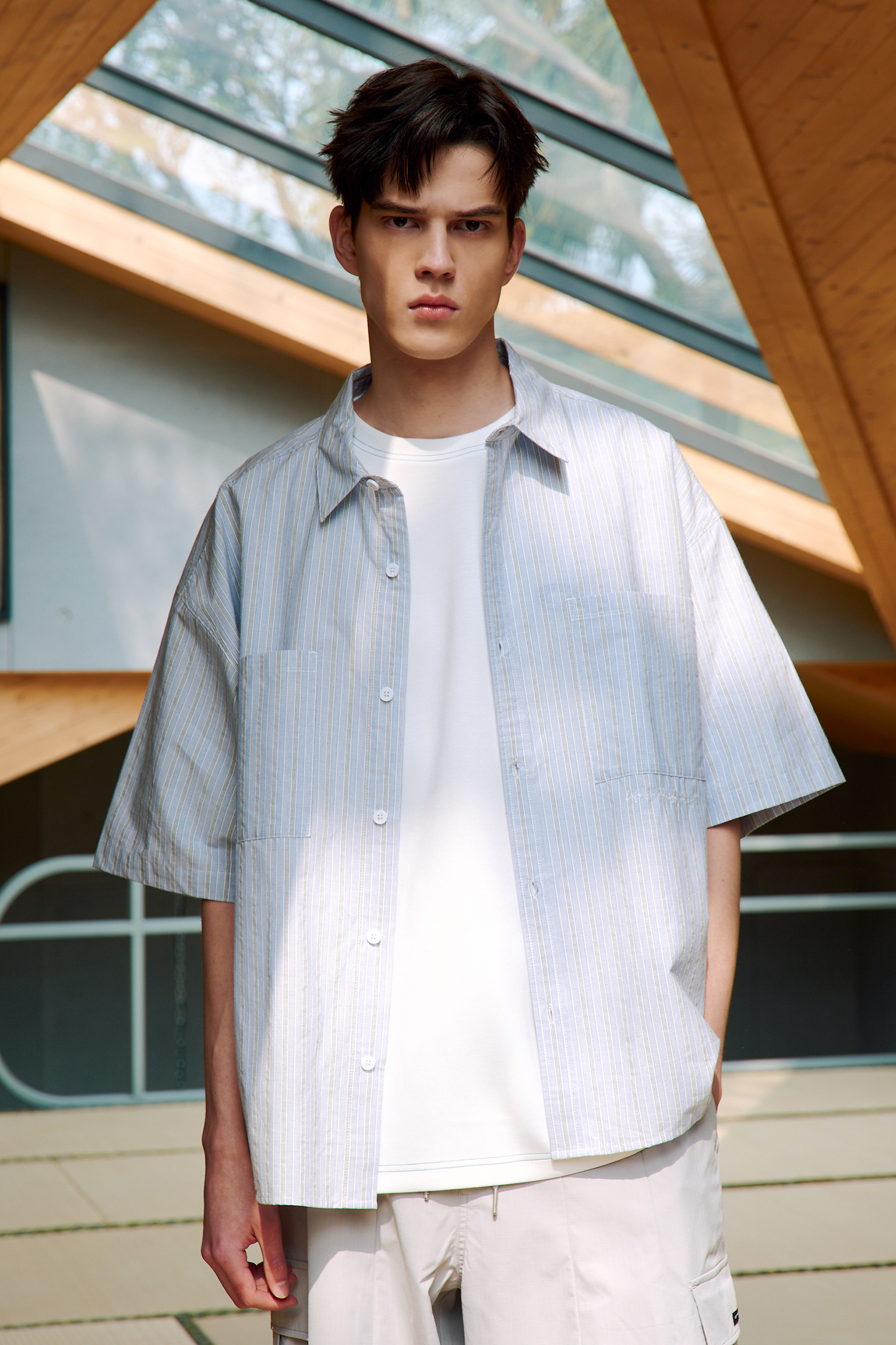 Life8 雙袋刺繡條紋襯衫(寬版)