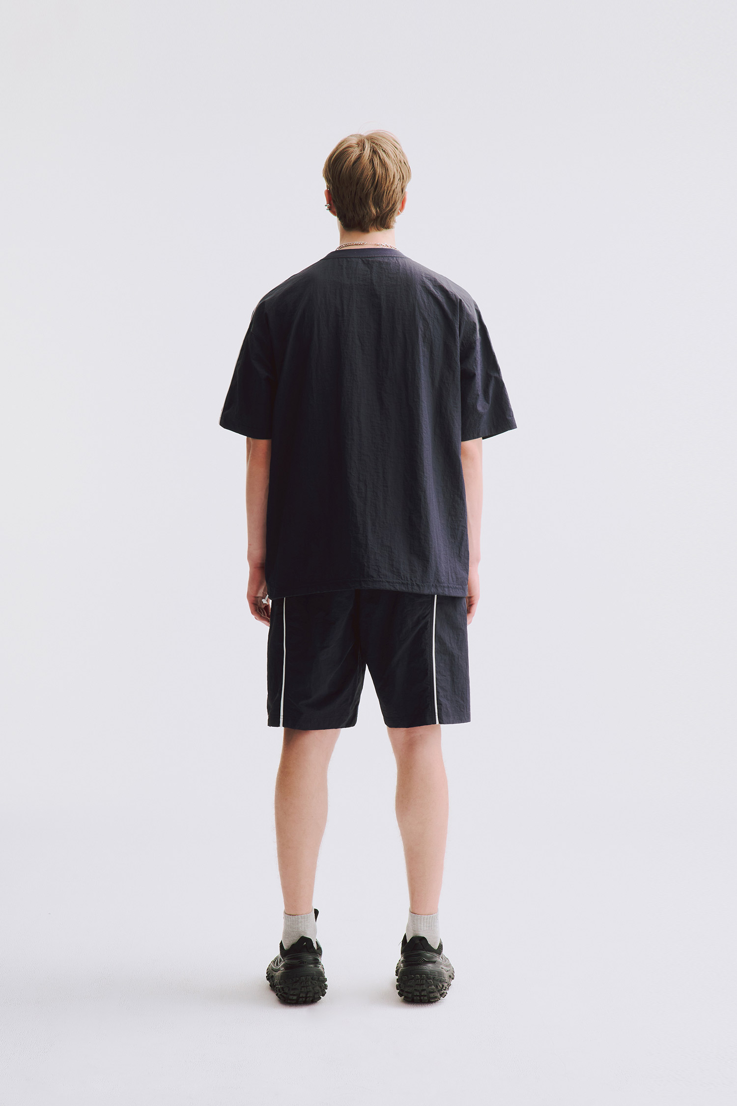 韓系 出芽 輕量短袖上衣