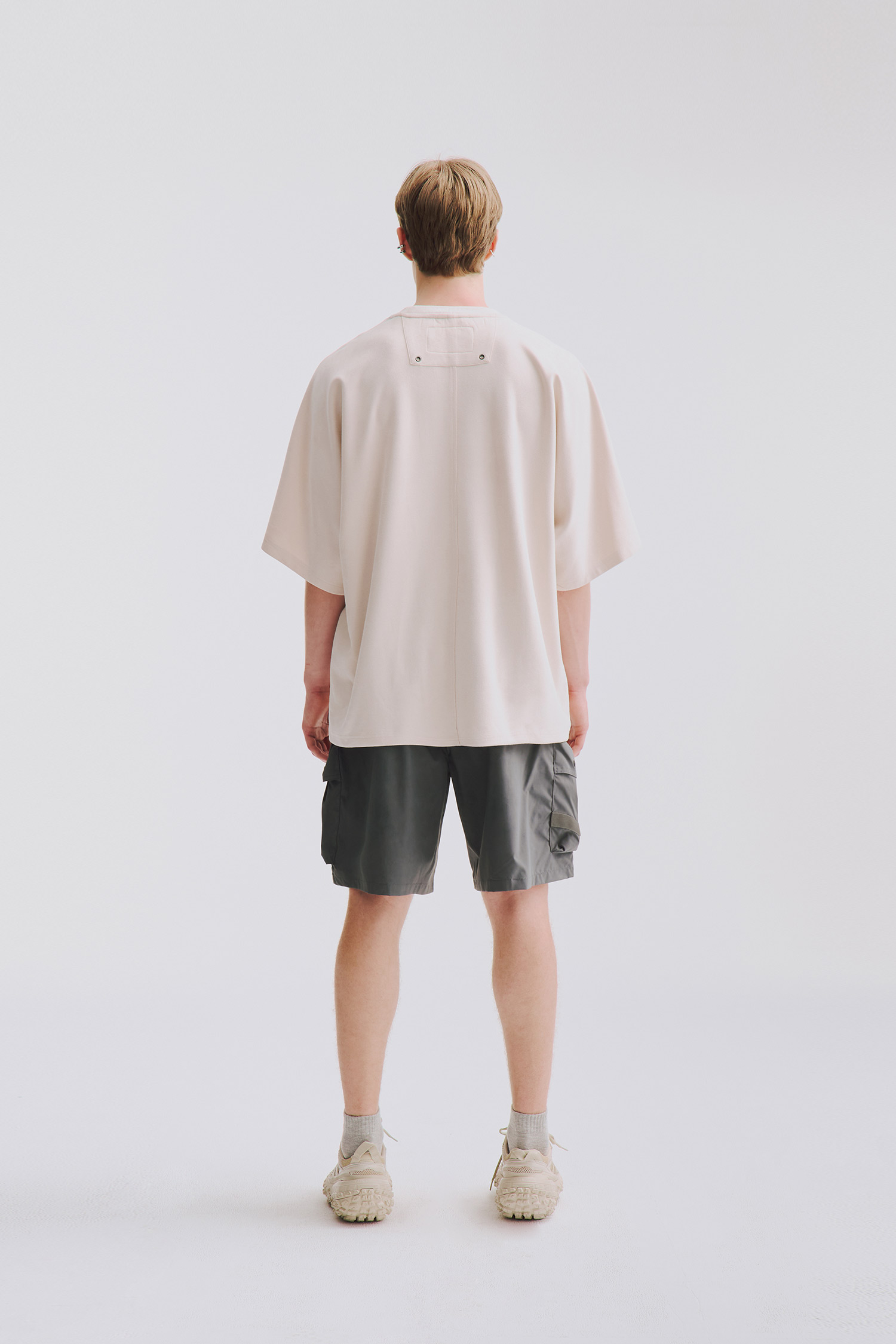 連裁解構 麂皮短袖上衣