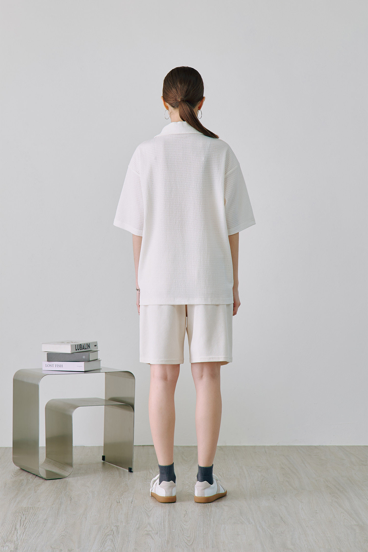 日光漫步 半開襟雕花短袖上衣