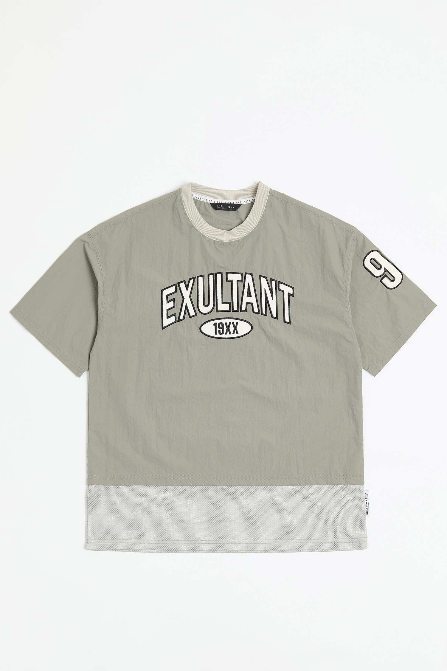 異材質貼布繡 輕量短袖上衣