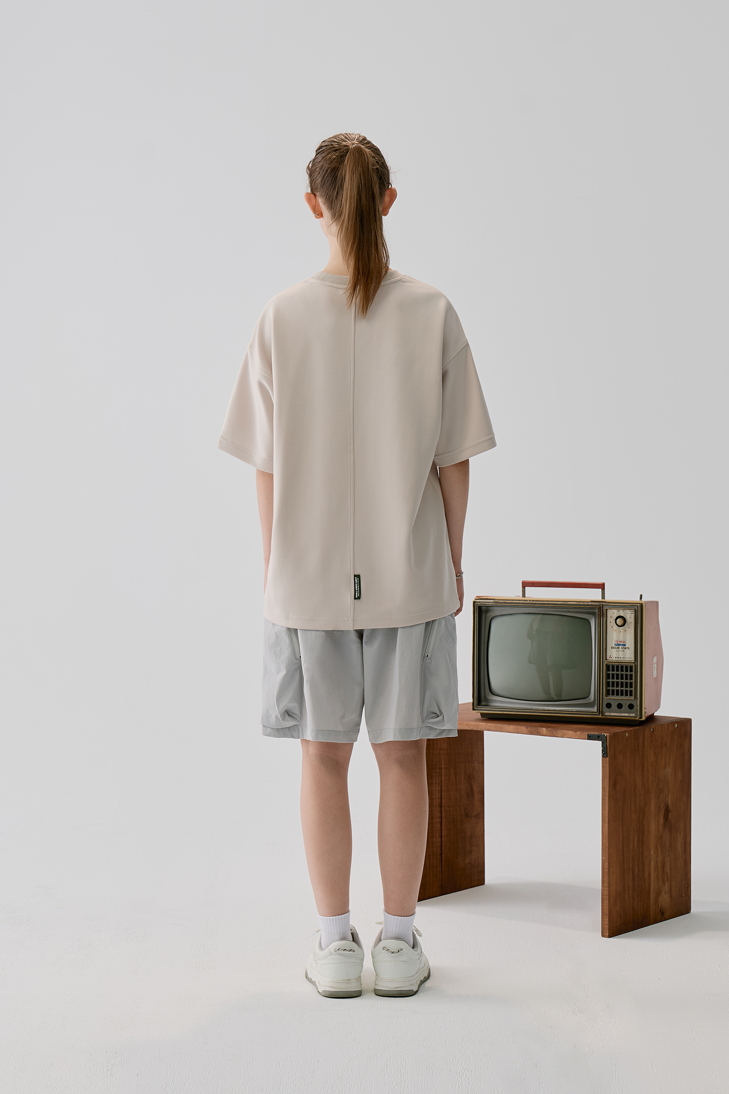 手指夾物 太空棉 短袖上衣