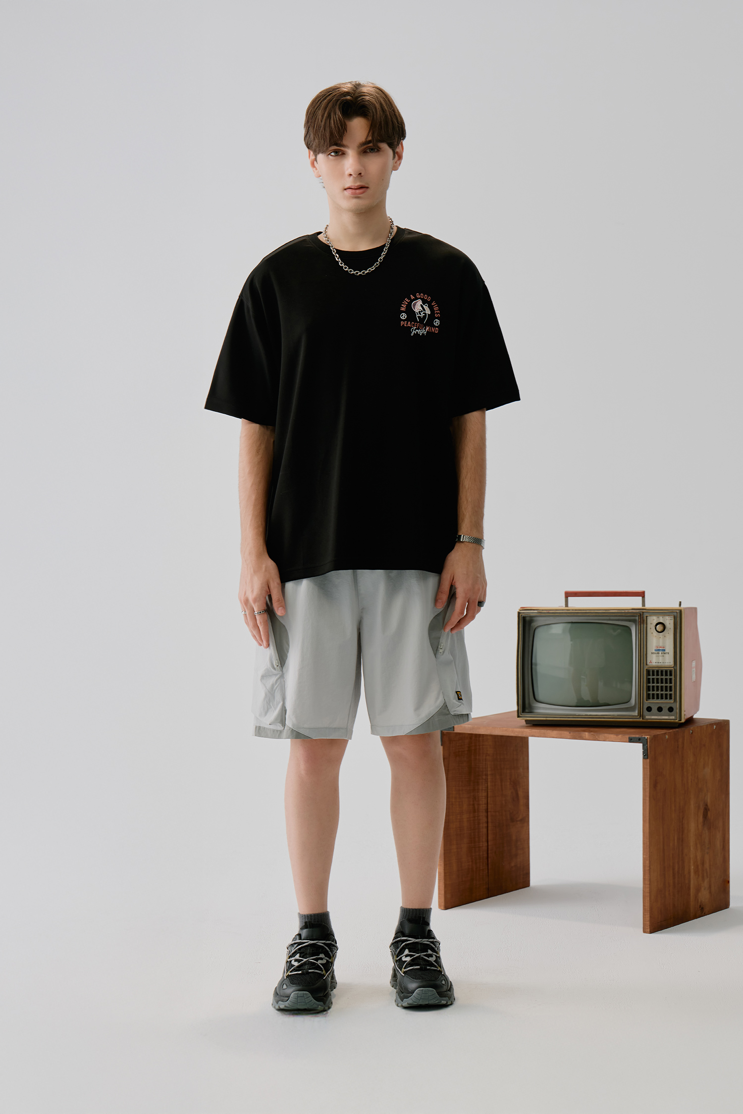 手指夾物 太空棉 短袖上衣