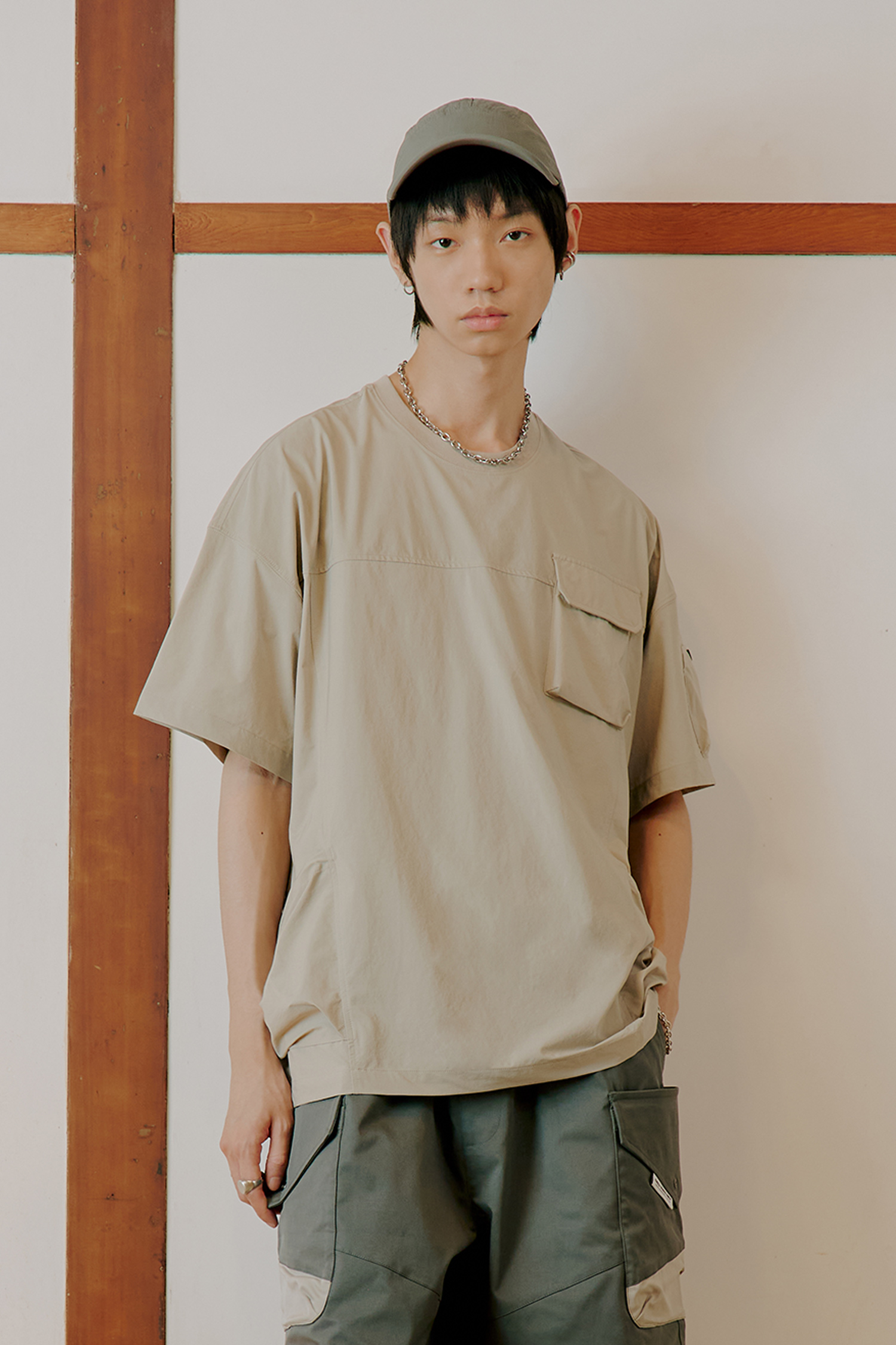 多口袋機能 彈力短袖上衣(寬版)