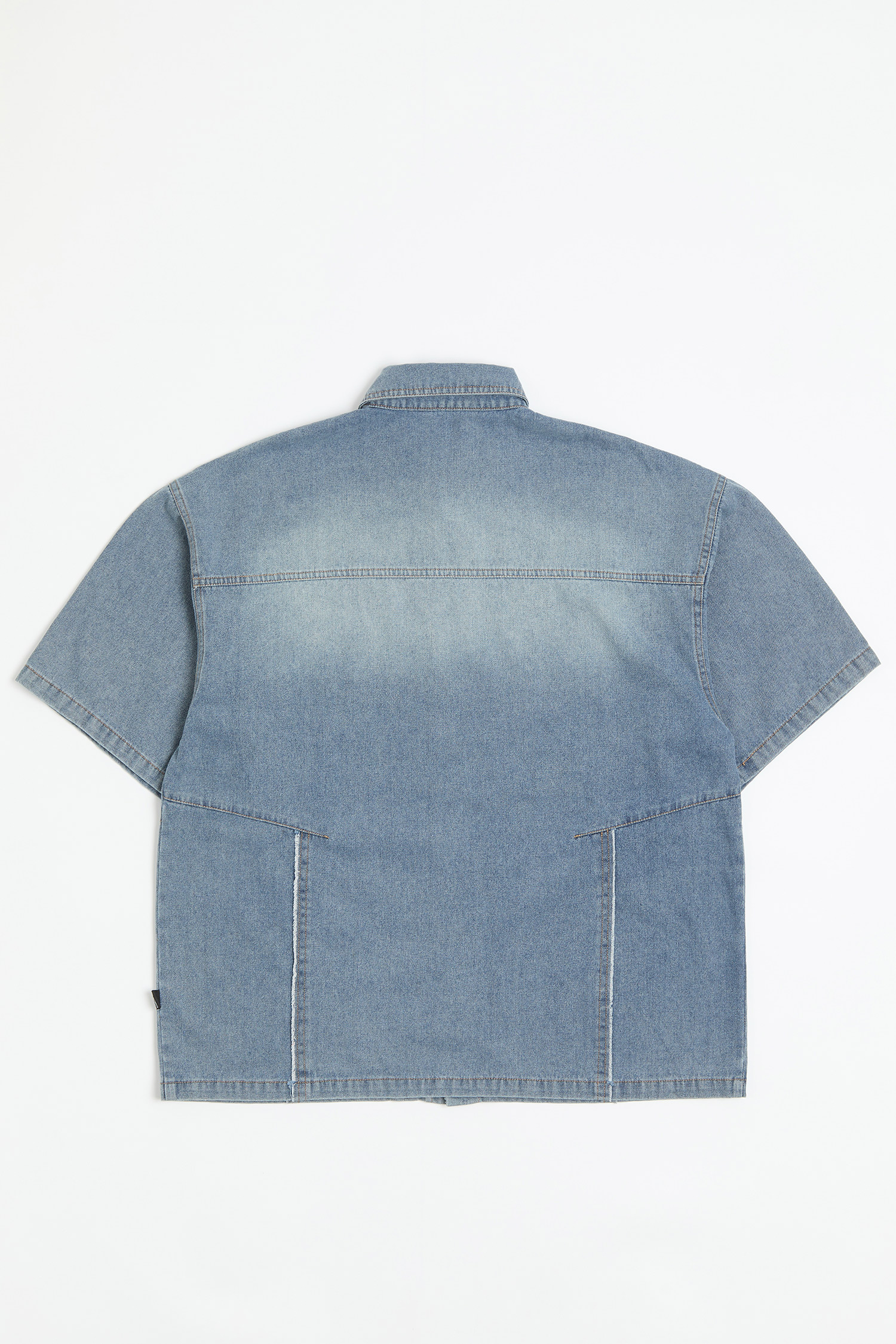 剪裁設計 牛仔短袖襯衫