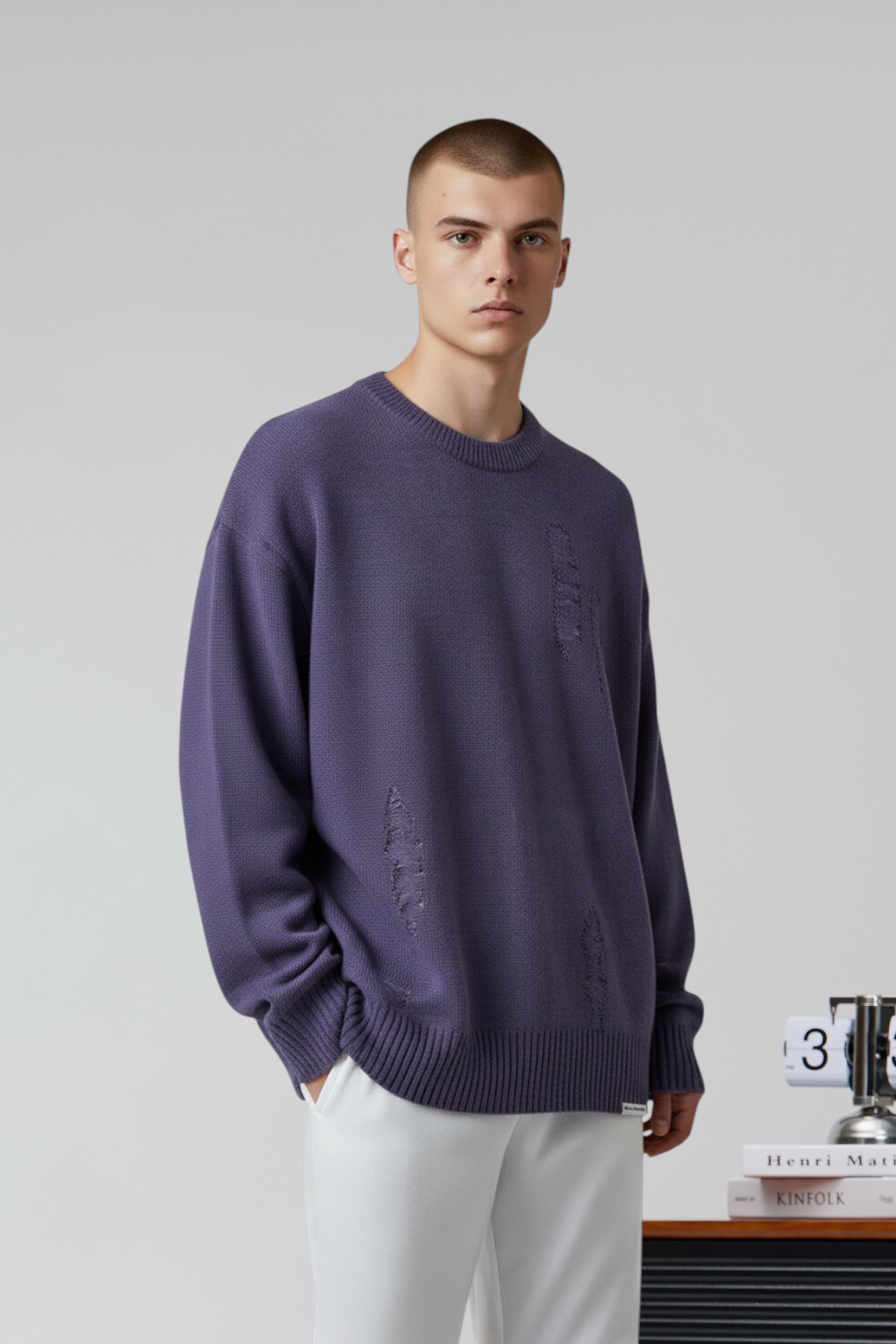 仿刷破鏤空 圓領針織毛衣