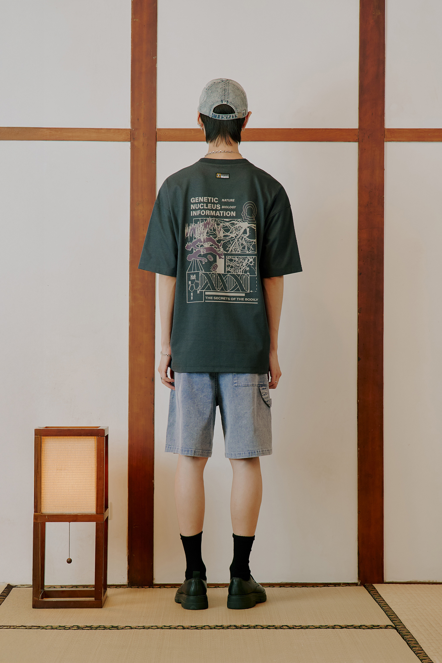 基因重組進化 印花 短袖上衣