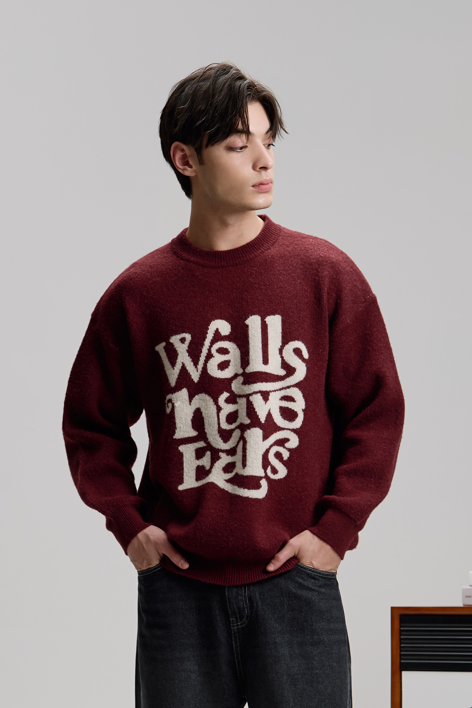 韓系 文字提花 圓領針織毛衣