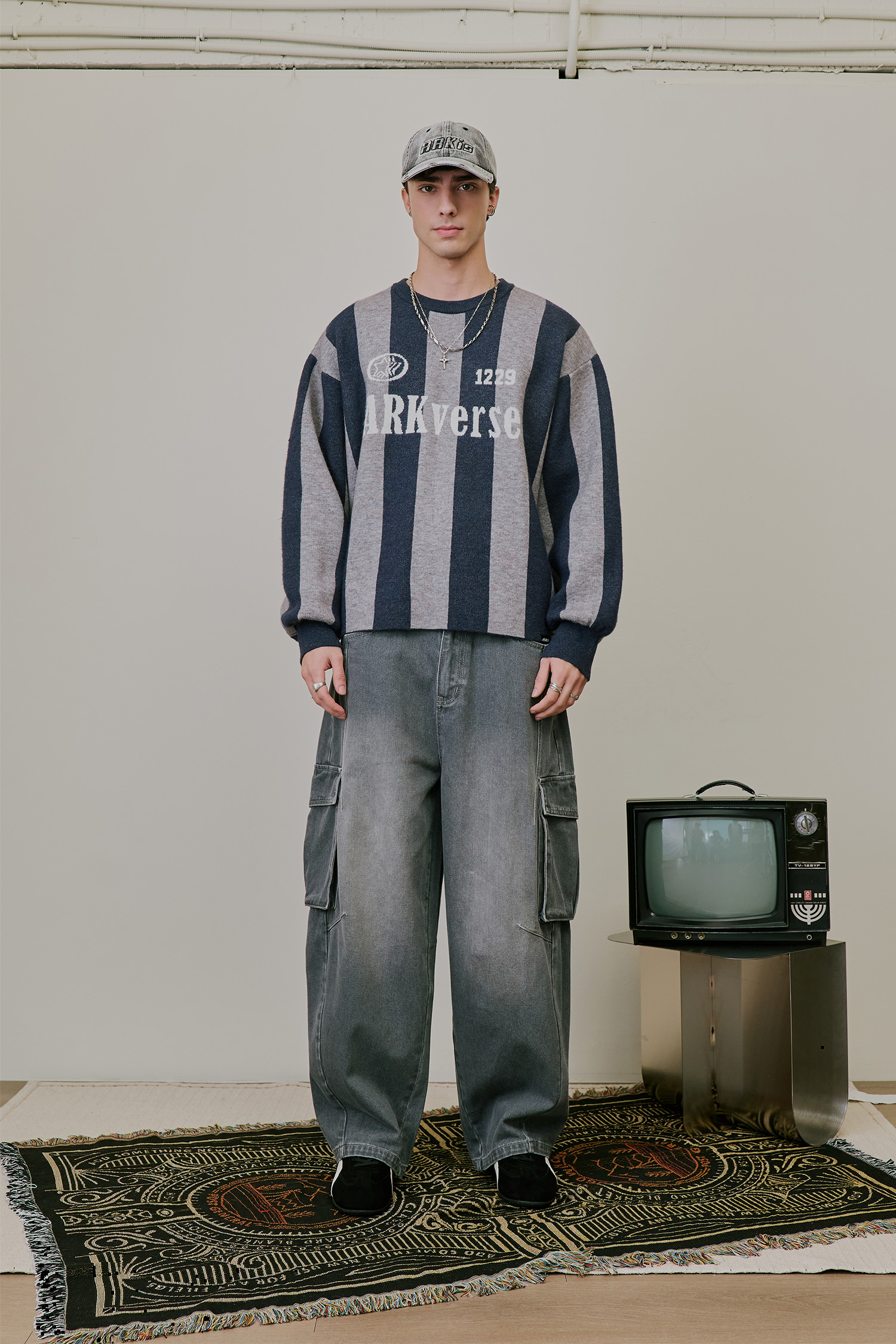 ARKis 條紋緹花復古毛衣(短版)