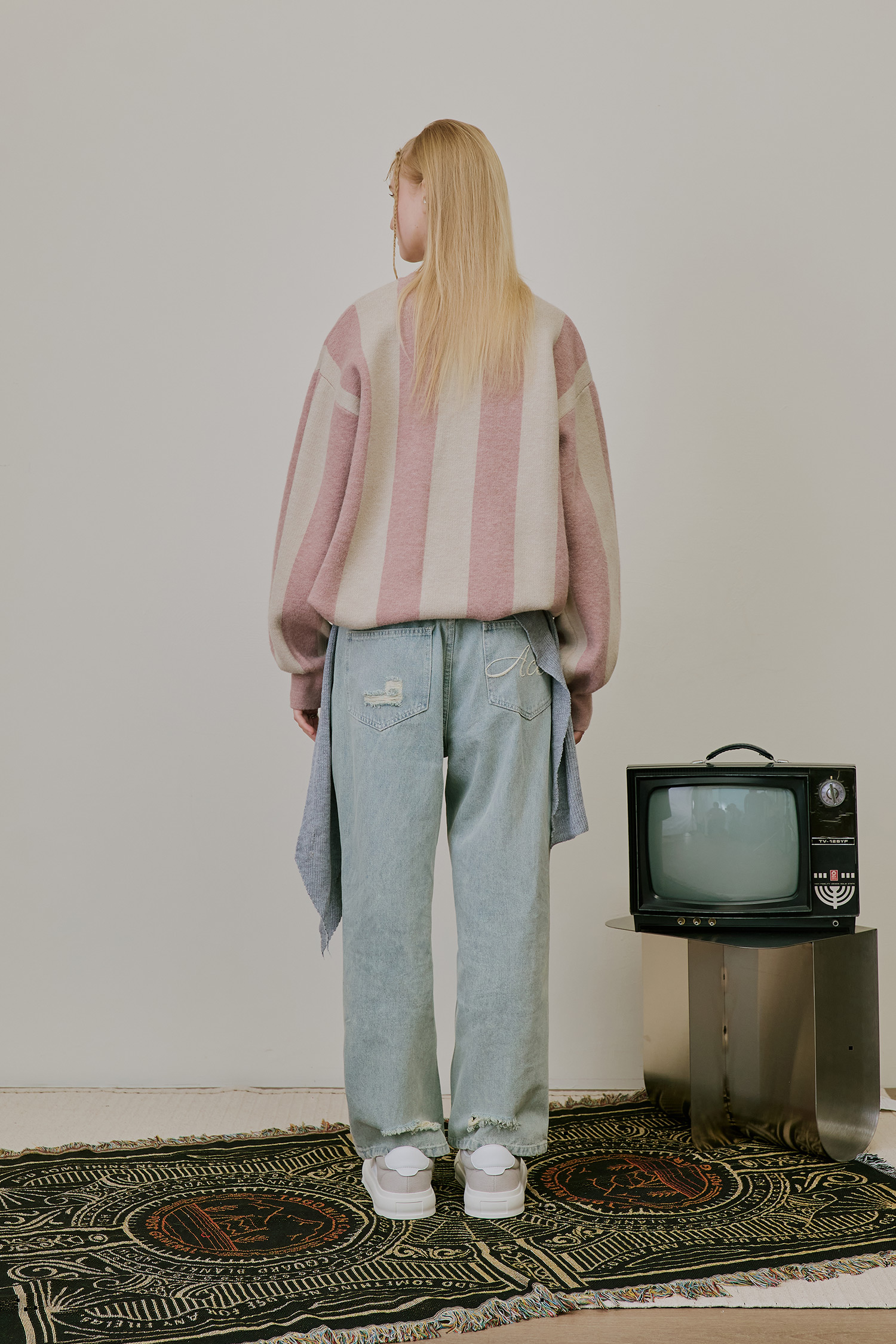 ARKis 條紋緹花復古毛衣(短版)