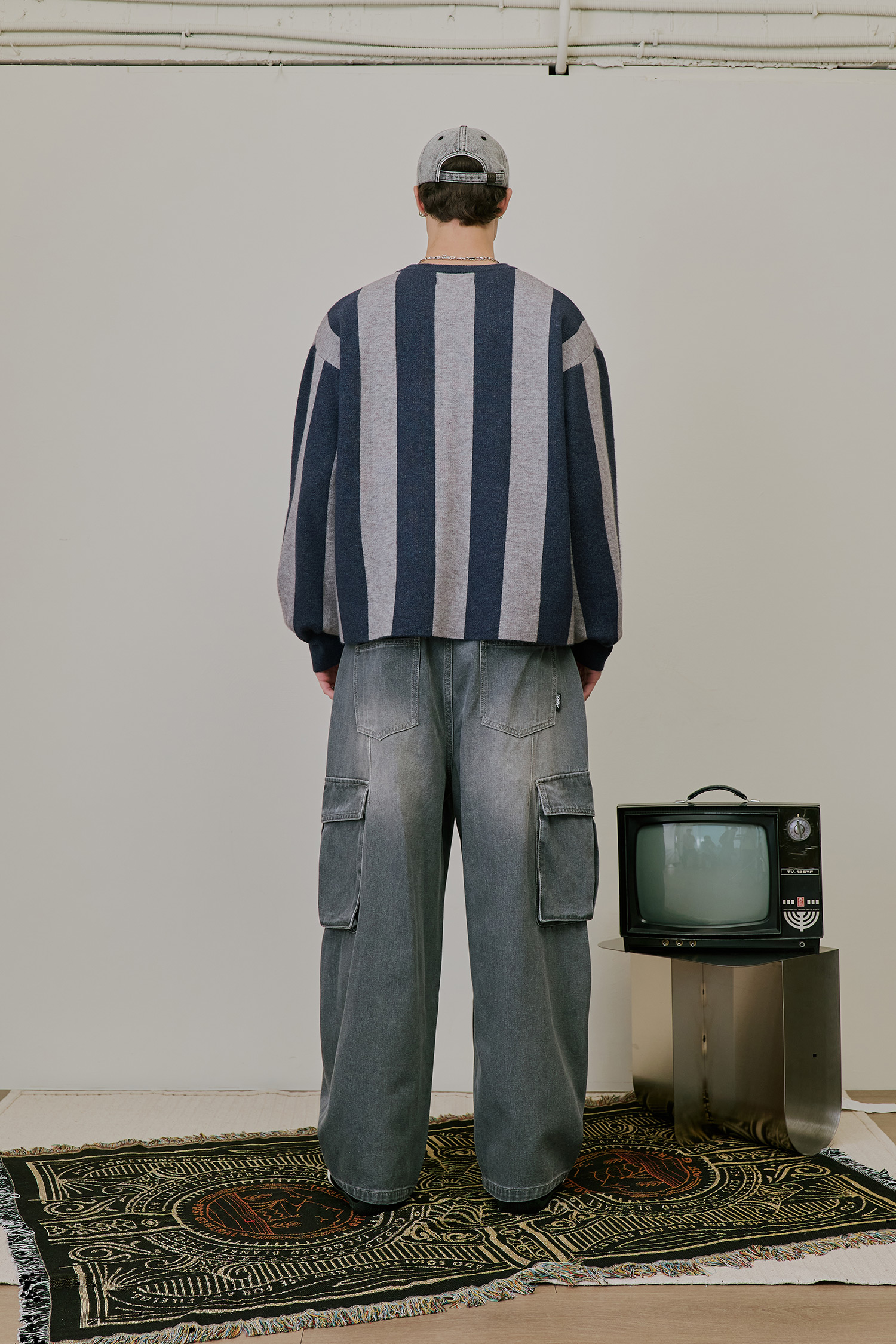 ARKis 條紋緹花復古毛衣(短版)