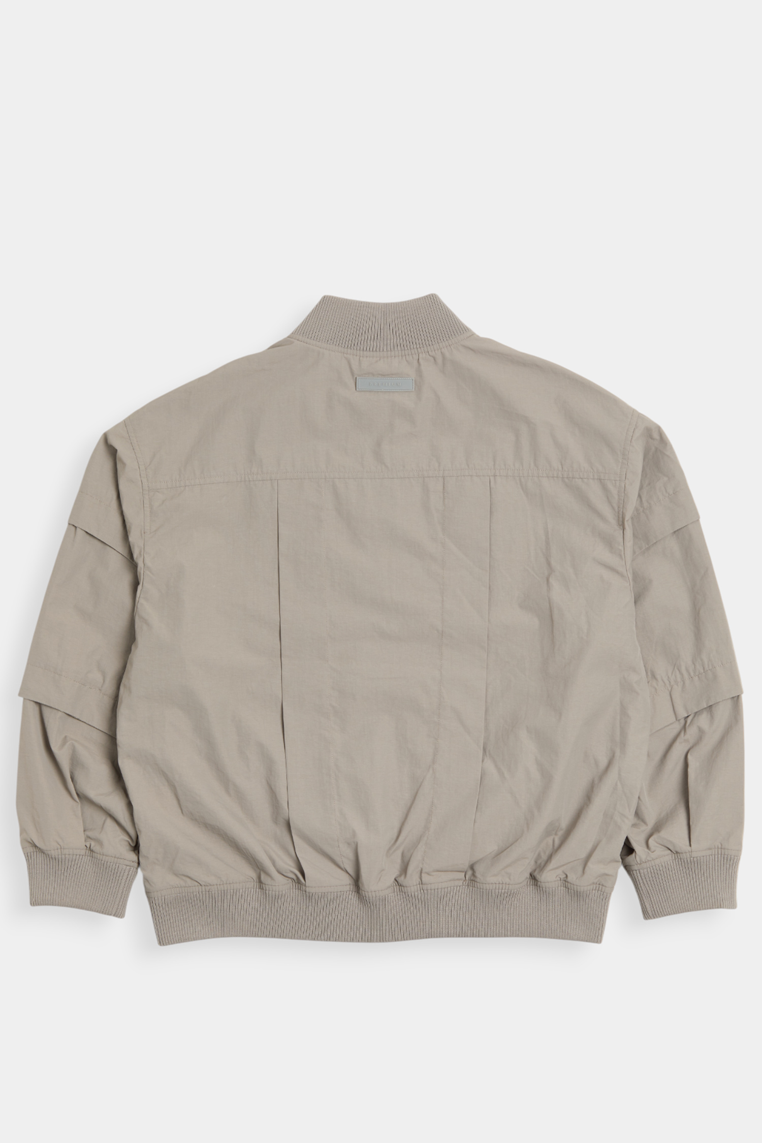 幾何剪裁 霧面輕量外套