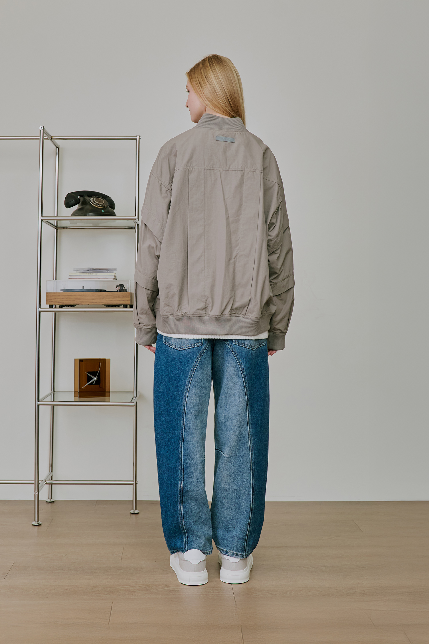 幾何剪裁 霧面輕量外套