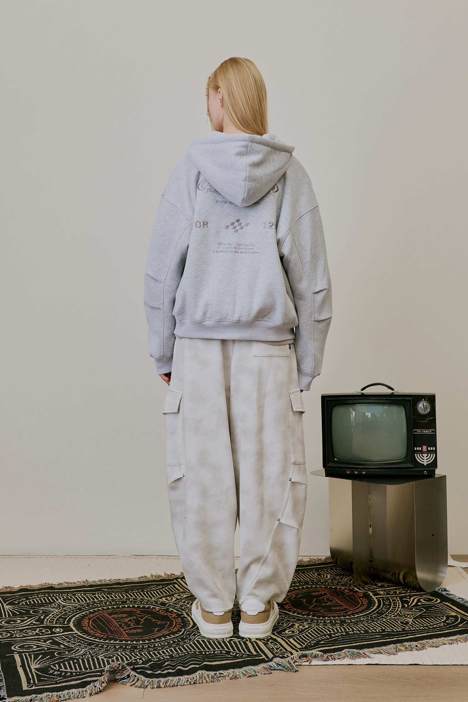 ARKis 電繡刷毛連帽外套