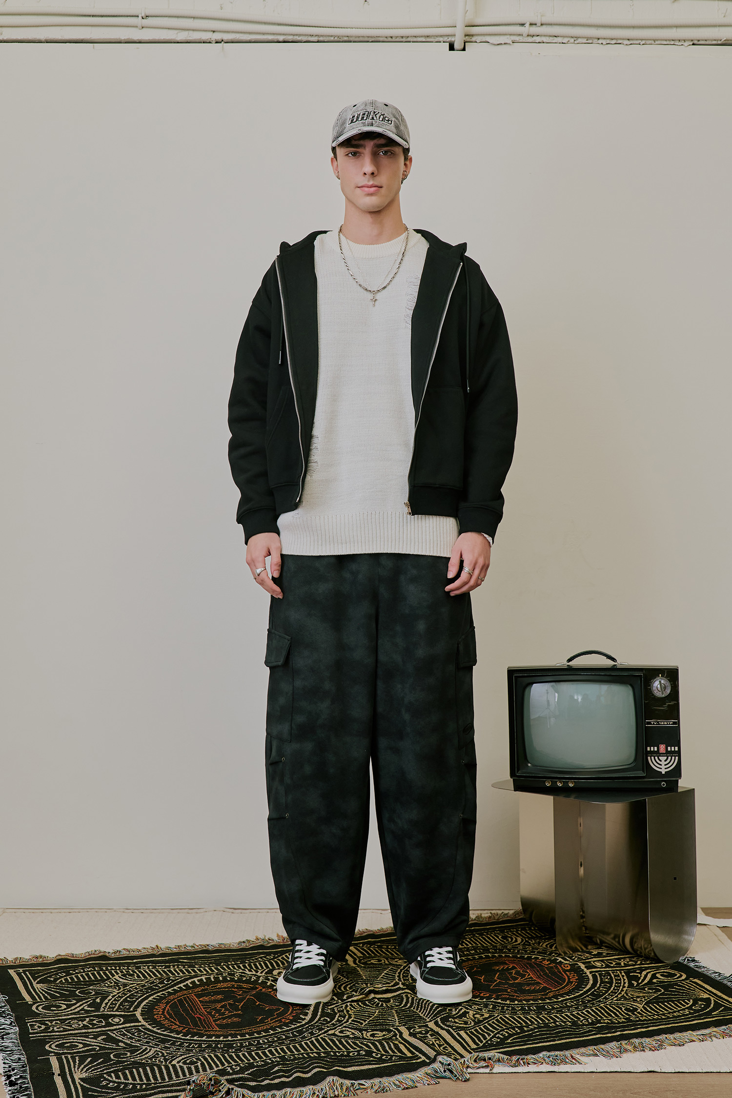 ARKis 電繡刷毛連帽外套