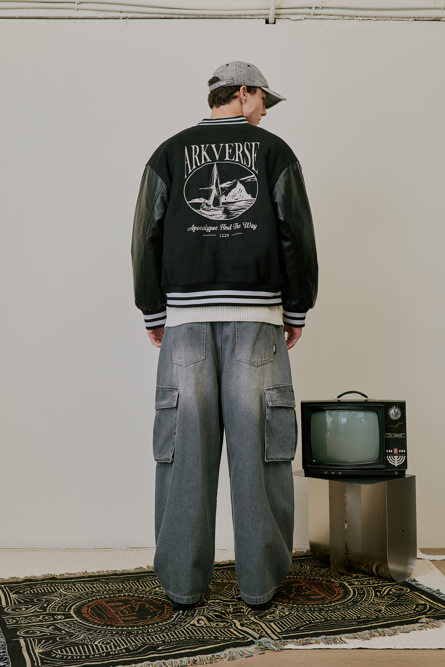 ARKis 毛呢拼接皮革 棒球鋪棉外套