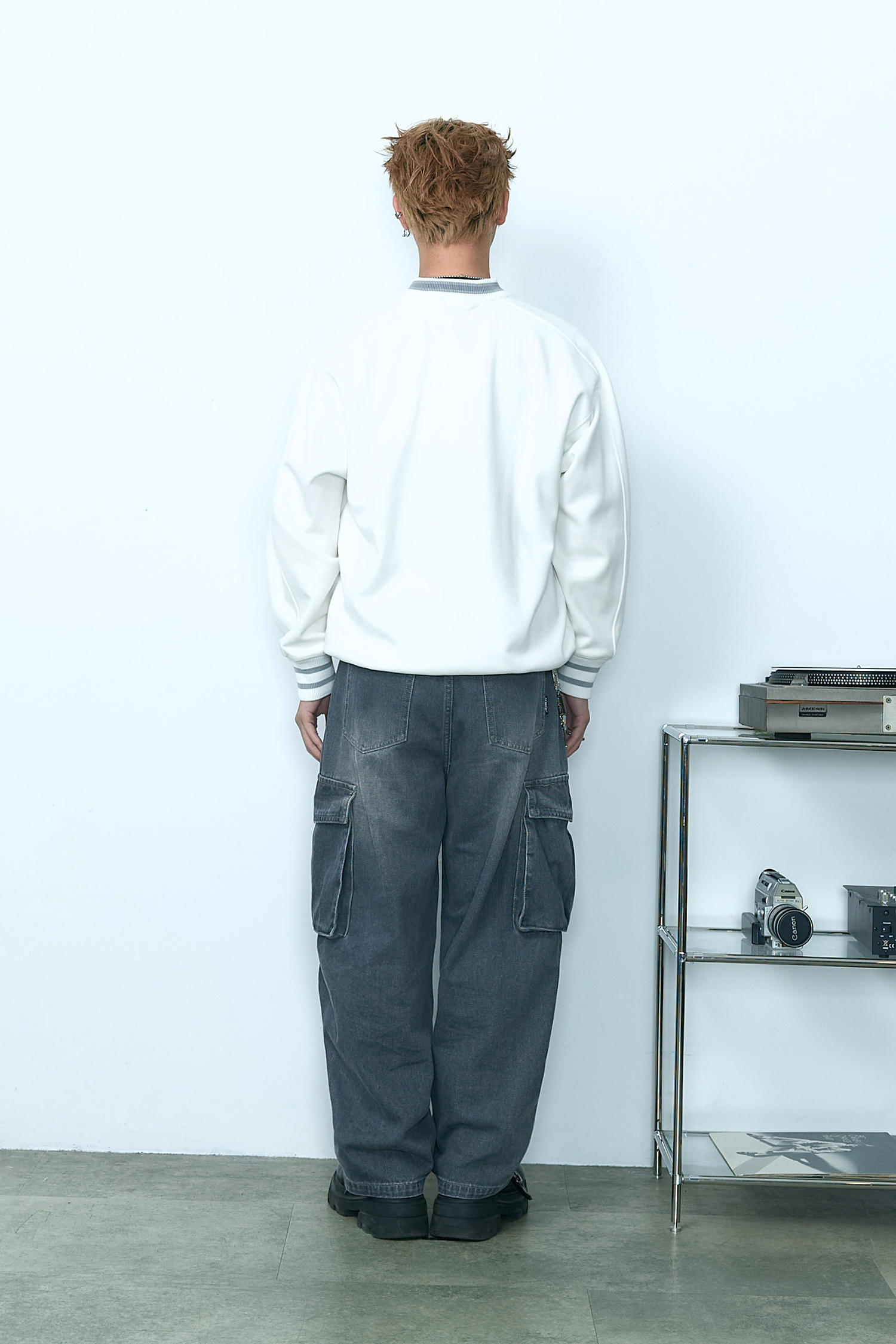 ARKis 運動風 V領長袖麂皮上衣