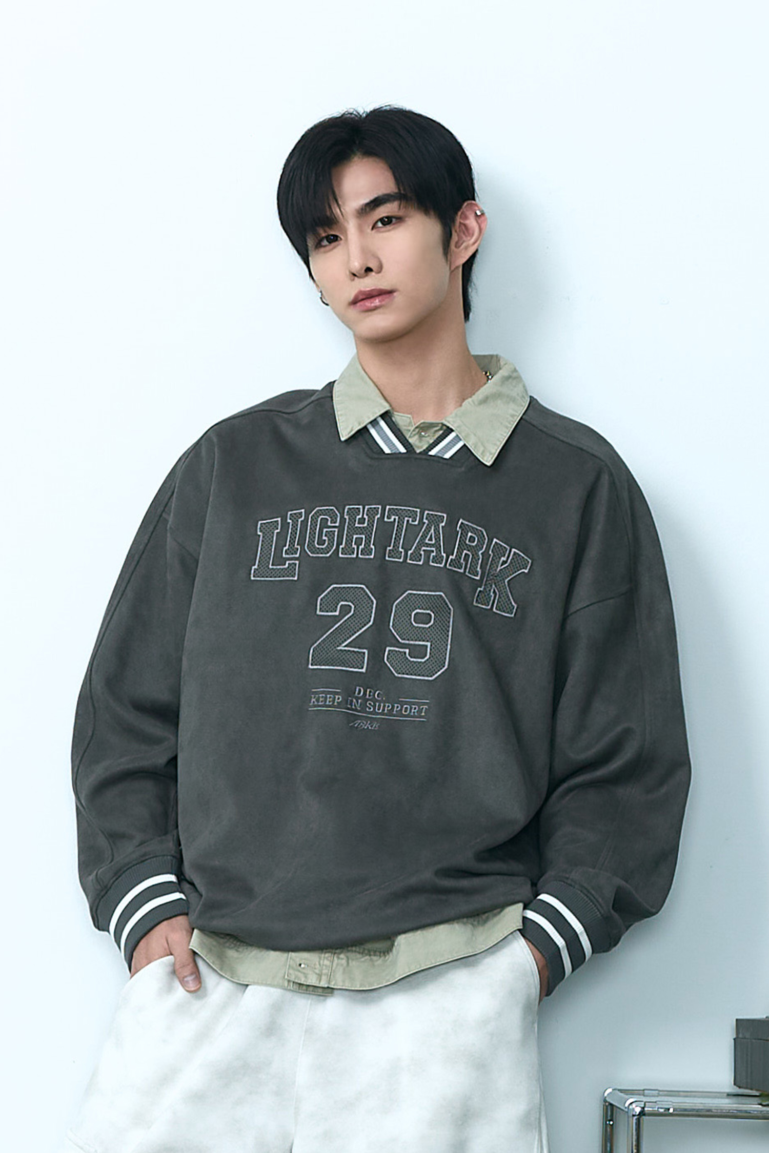 ARKis 運動風 V領長袖麂皮上衣