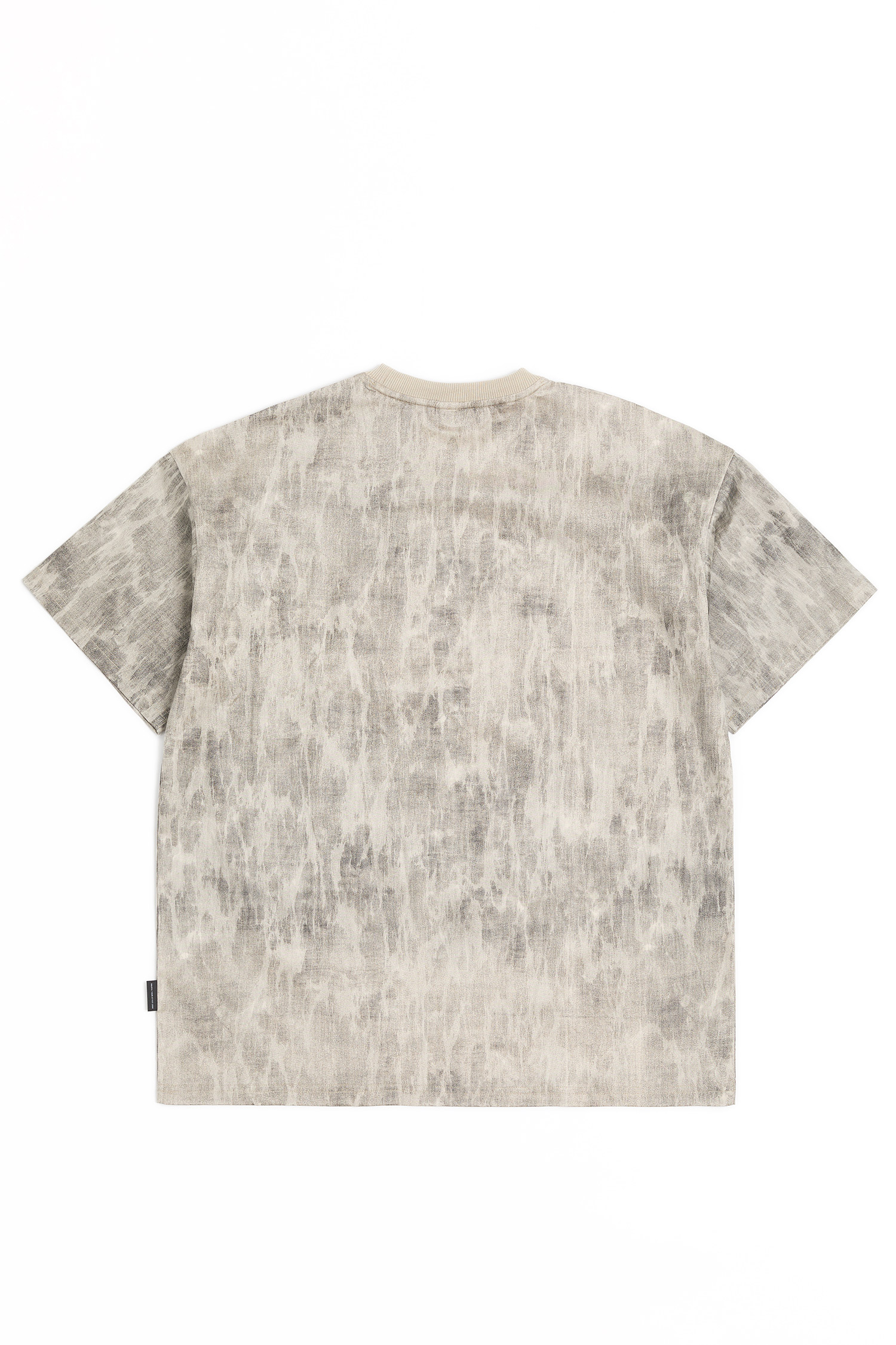 K:CODE 仿皮潑墨 印花短袖上衣(寬版)