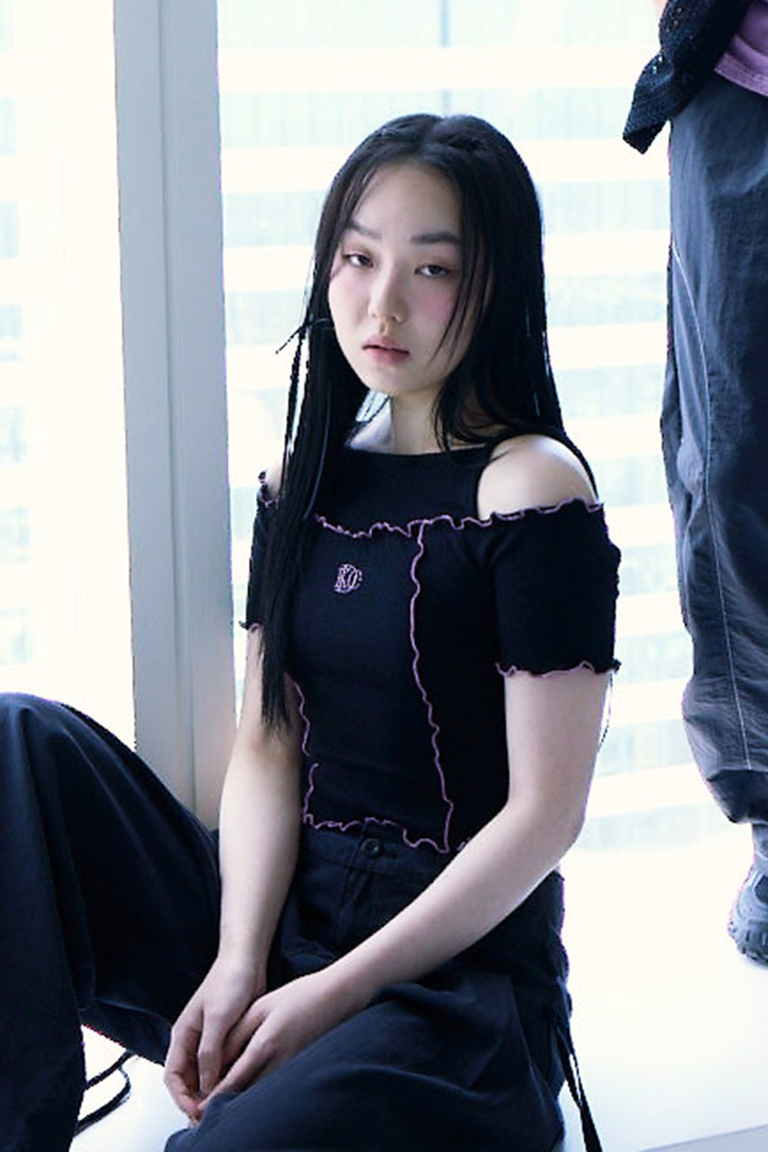 K:CODE 撞色捲邊 合身上衣(女)