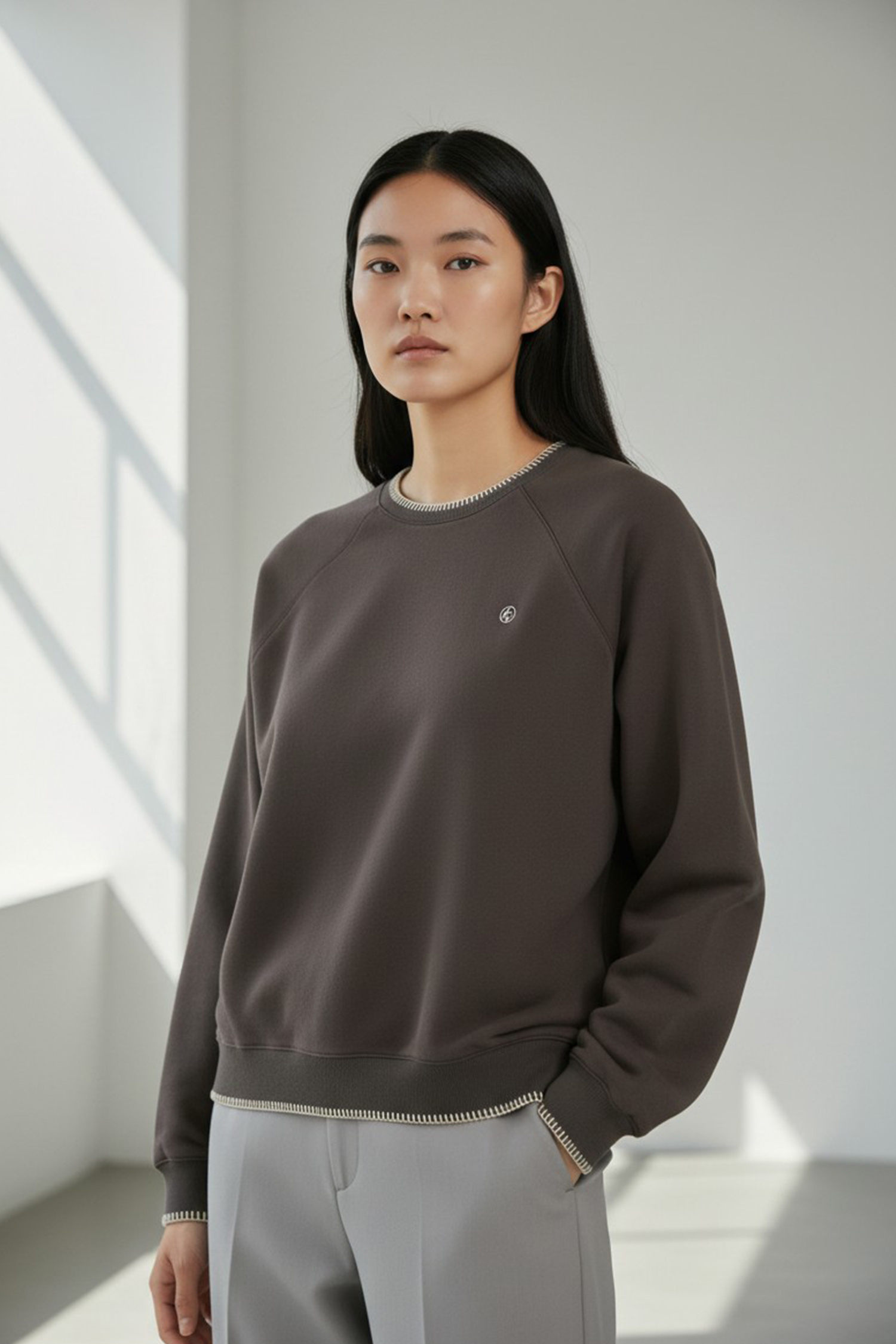 貝殼繡 刷毛插肩大學TEE