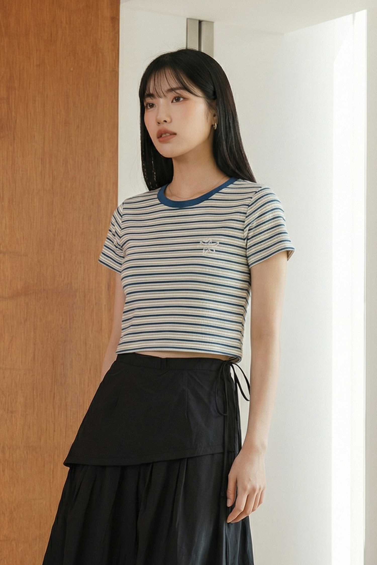 小花刺繡 條紋短袖上衣