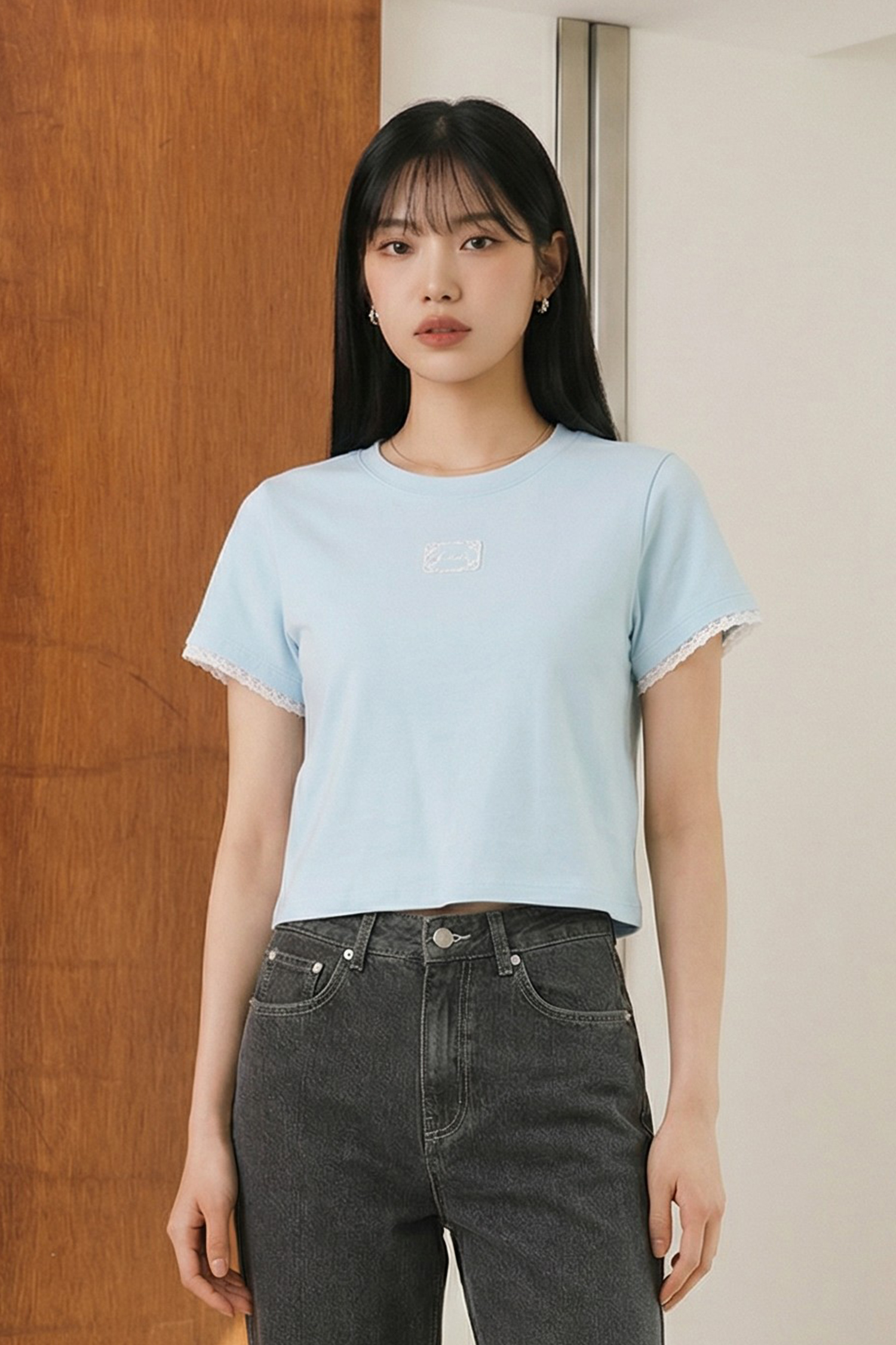 蕾絲刺繡 圓領短袖上衣