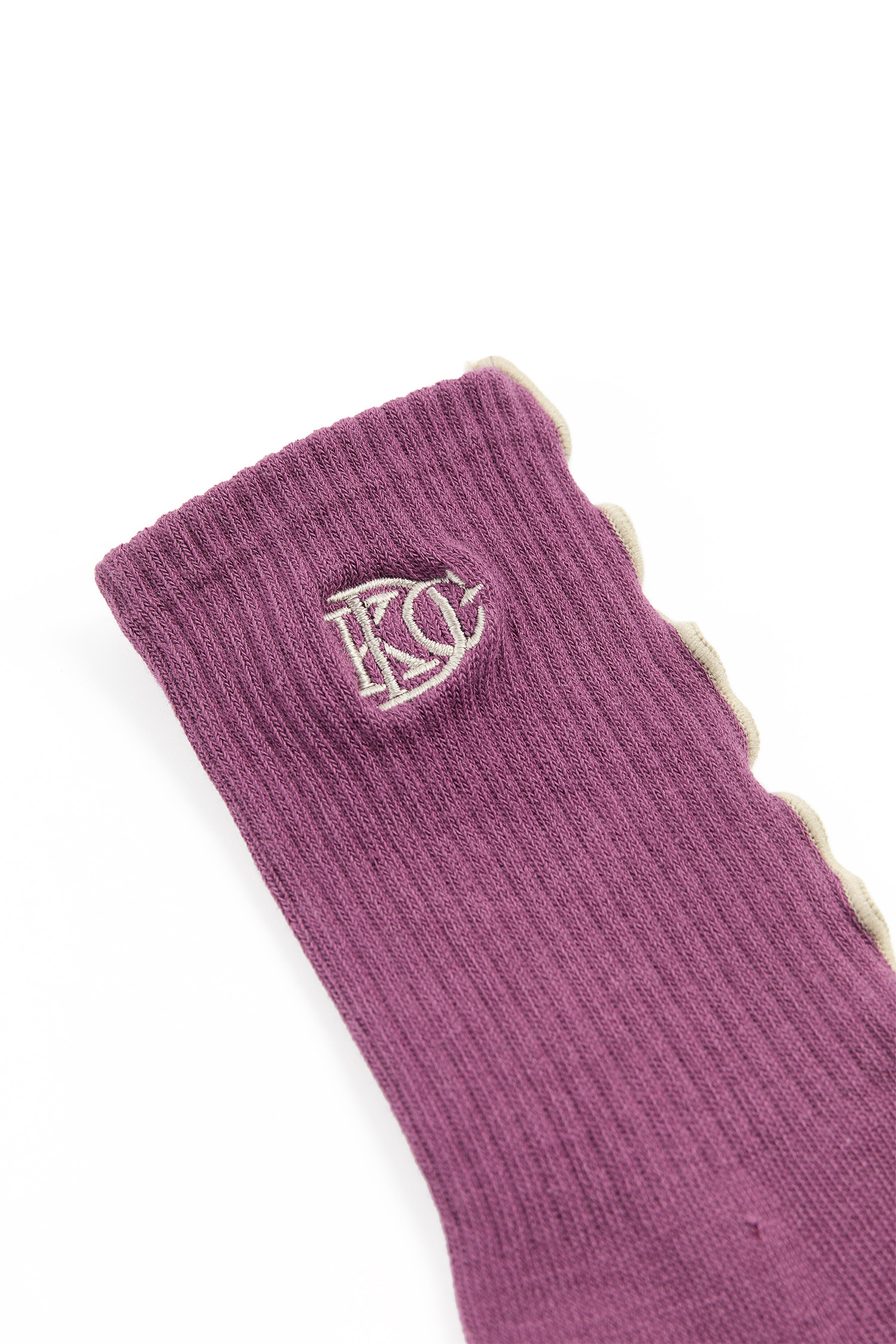 K:CODE 捲邊電繡中筒襪